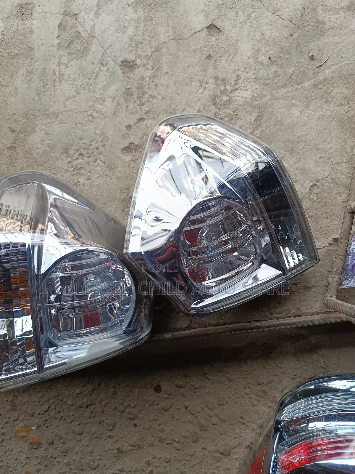 Back/Tail Light Lexus Rx 330 2003-2006