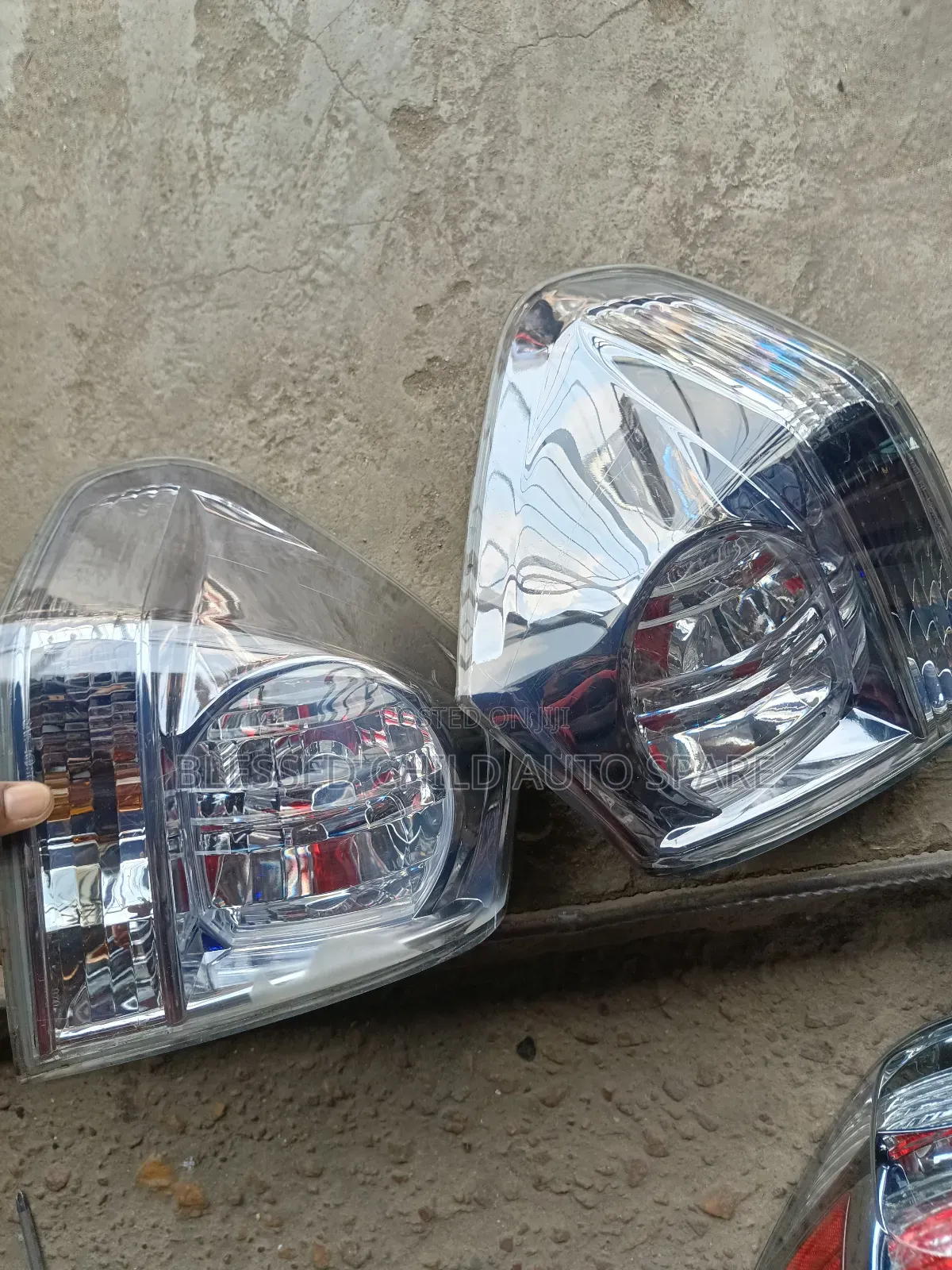 Back/Tail Light Lexus Rx 330 2003-2006