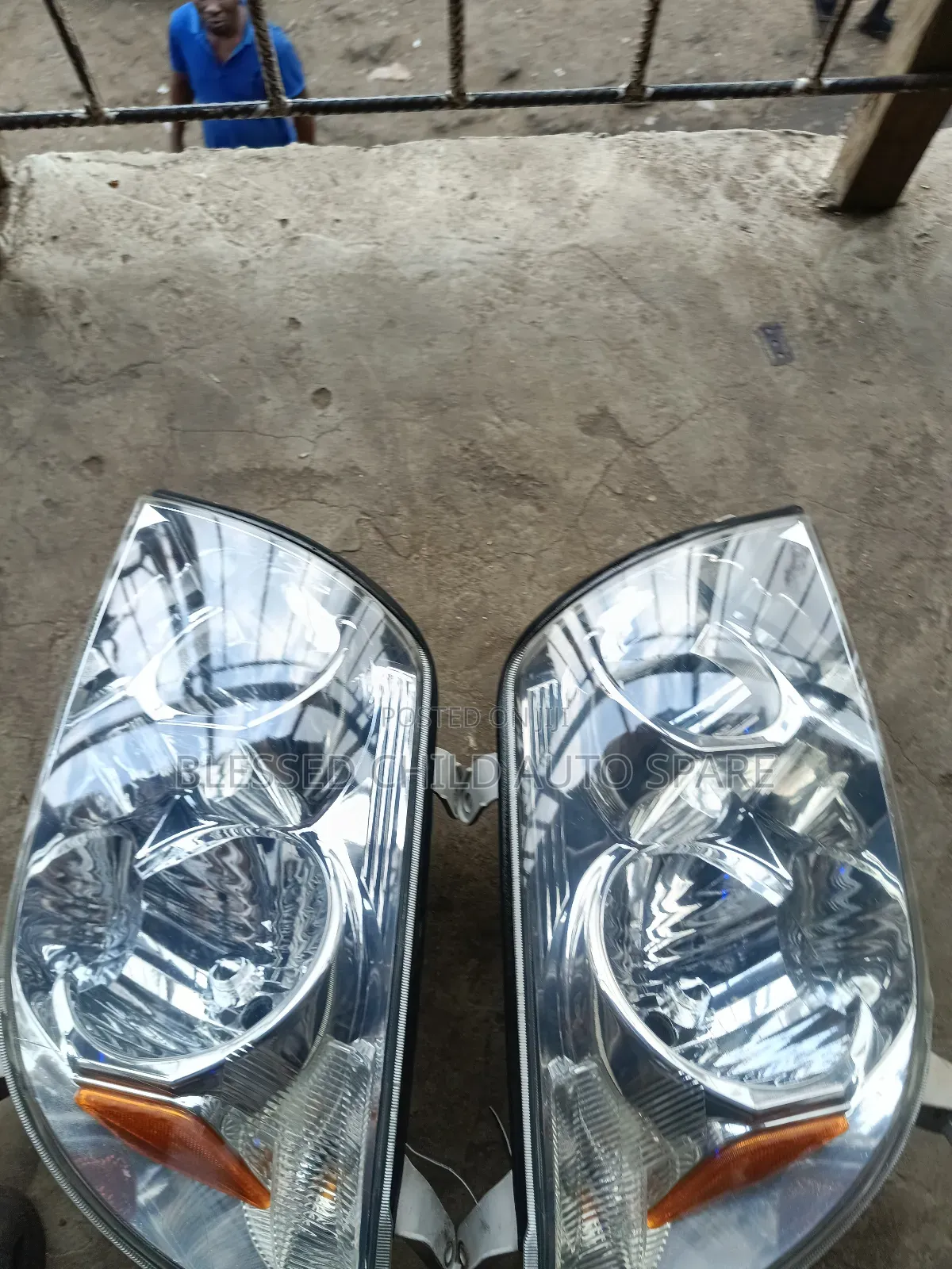 Headlamp Toyota 4runner 2004/2005