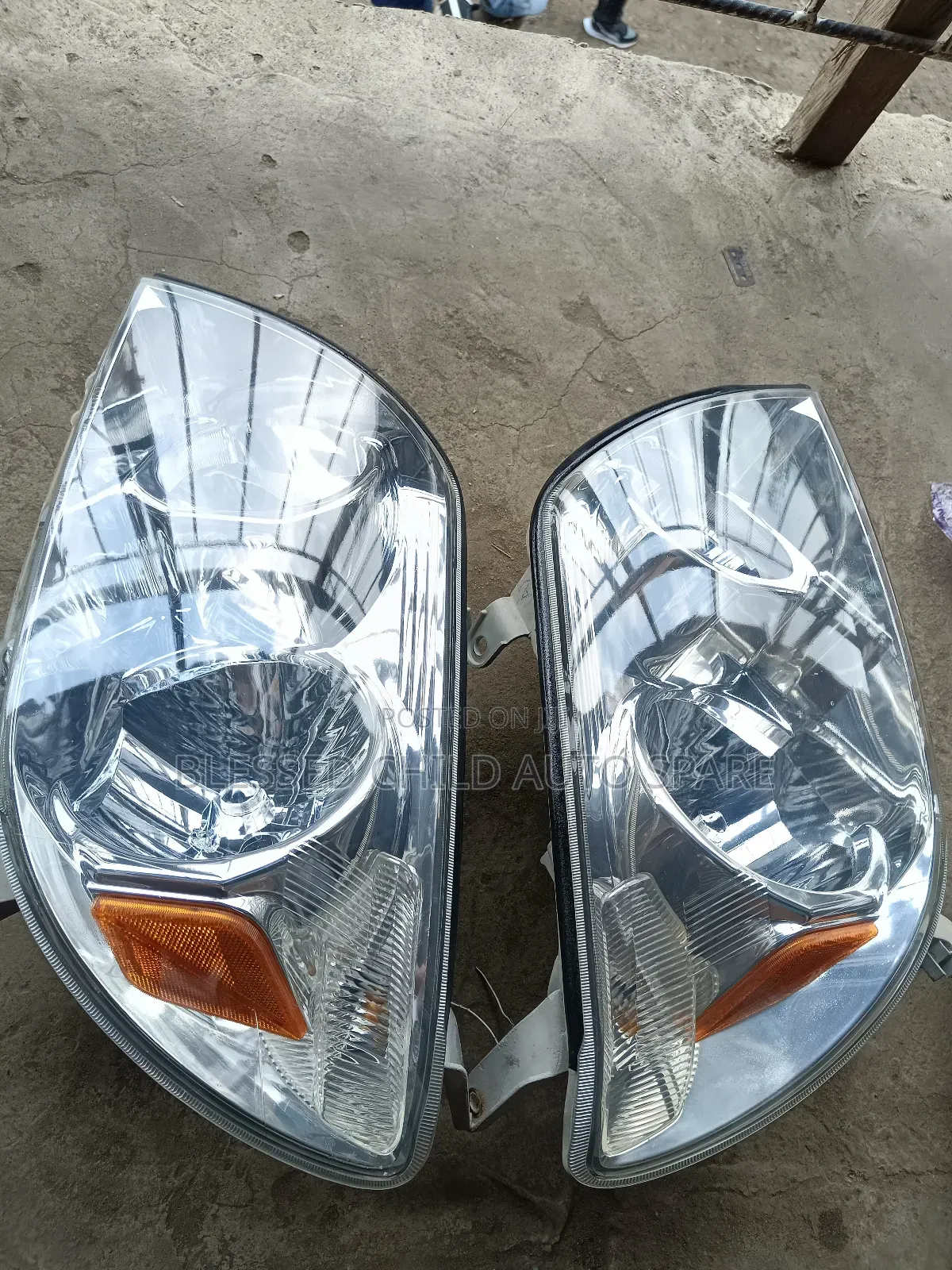Headlamp Toyota 4runner 2004/2005