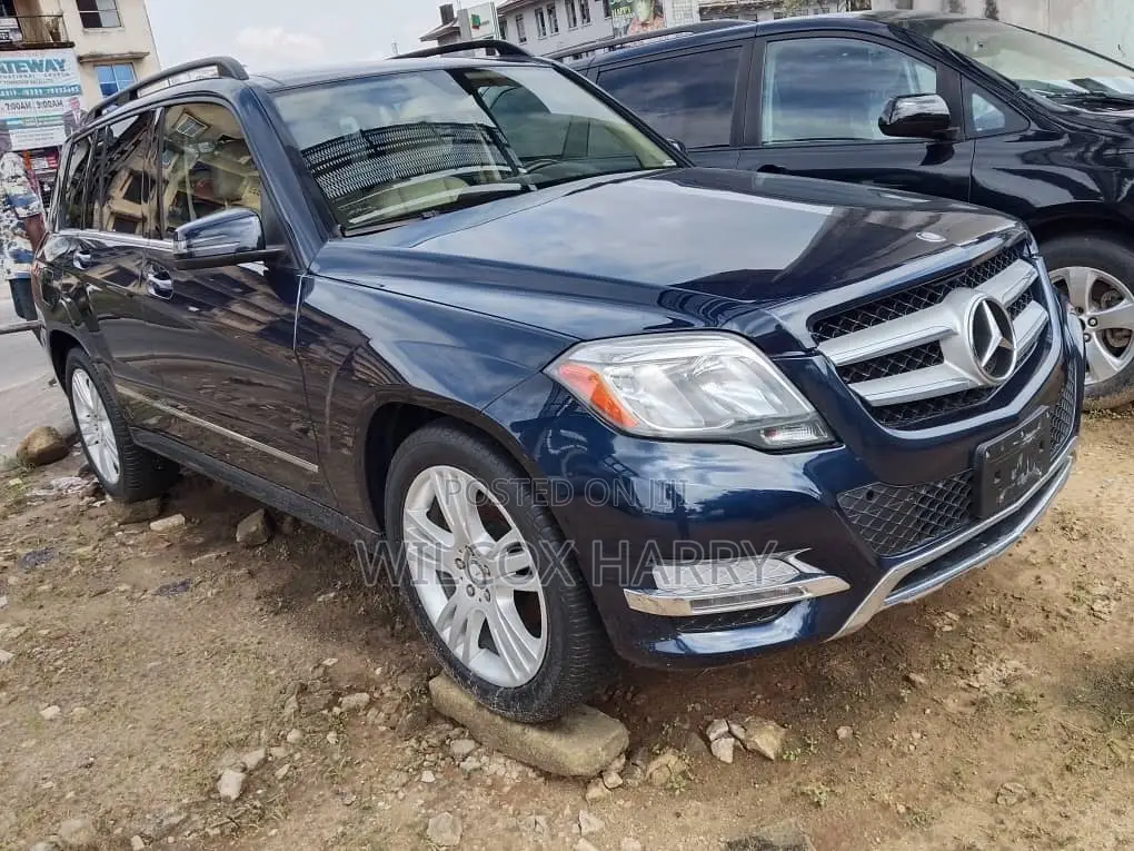 Mercedes-Benz GLK-Class Base GLK 250 BlueTEC 4dr AWD 4MATIC (2.1L 4cyl) Blue