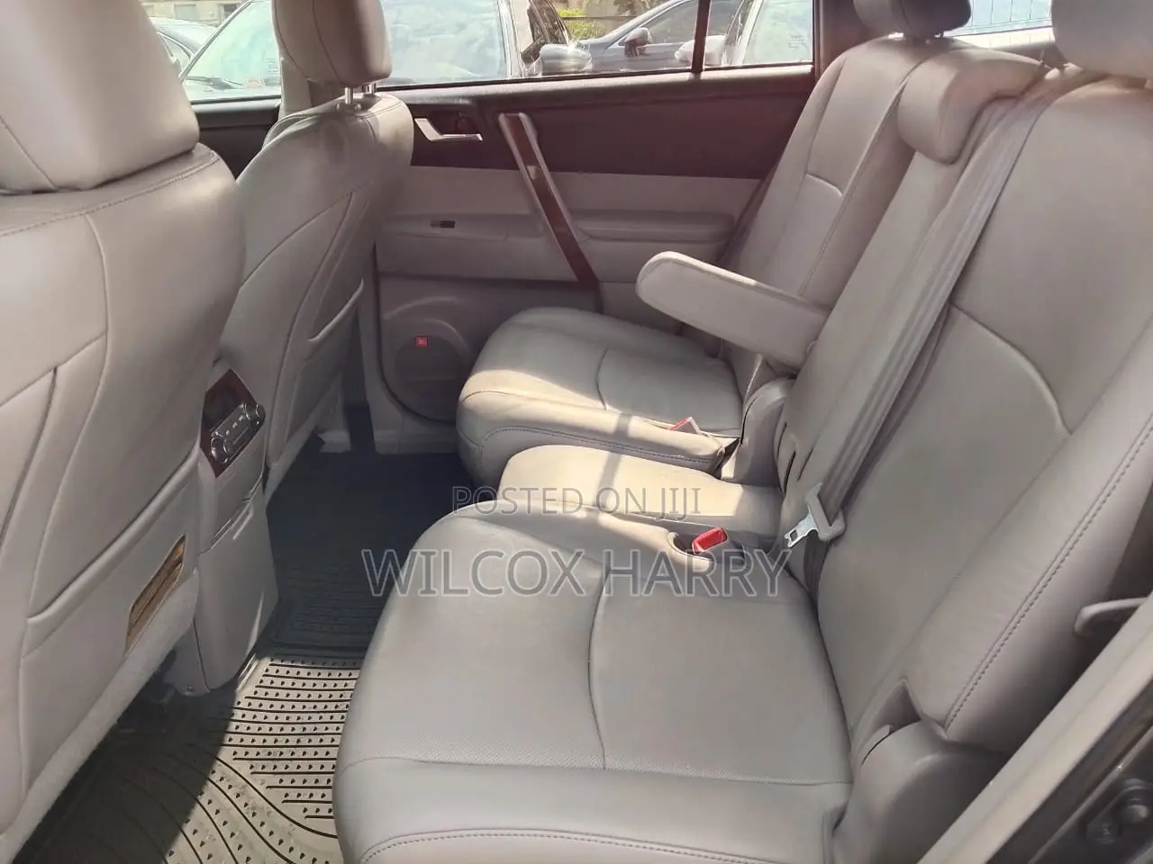 Toyota Highlander Limited 3.5L 2WD 2013 Gray