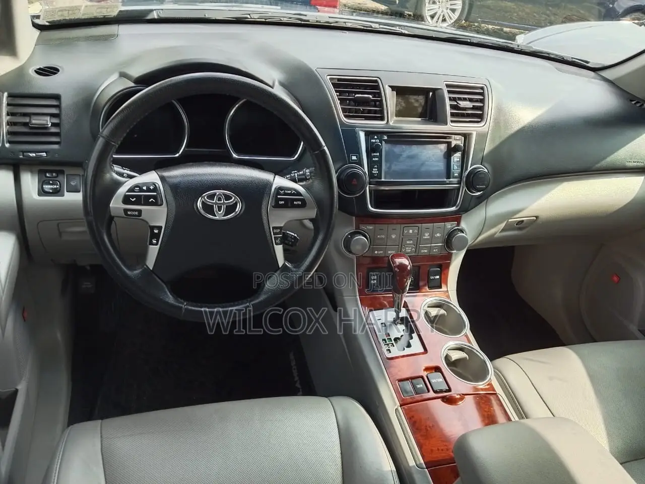 Toyota Highlander Limited 3.5L 2WD 2013 Gray