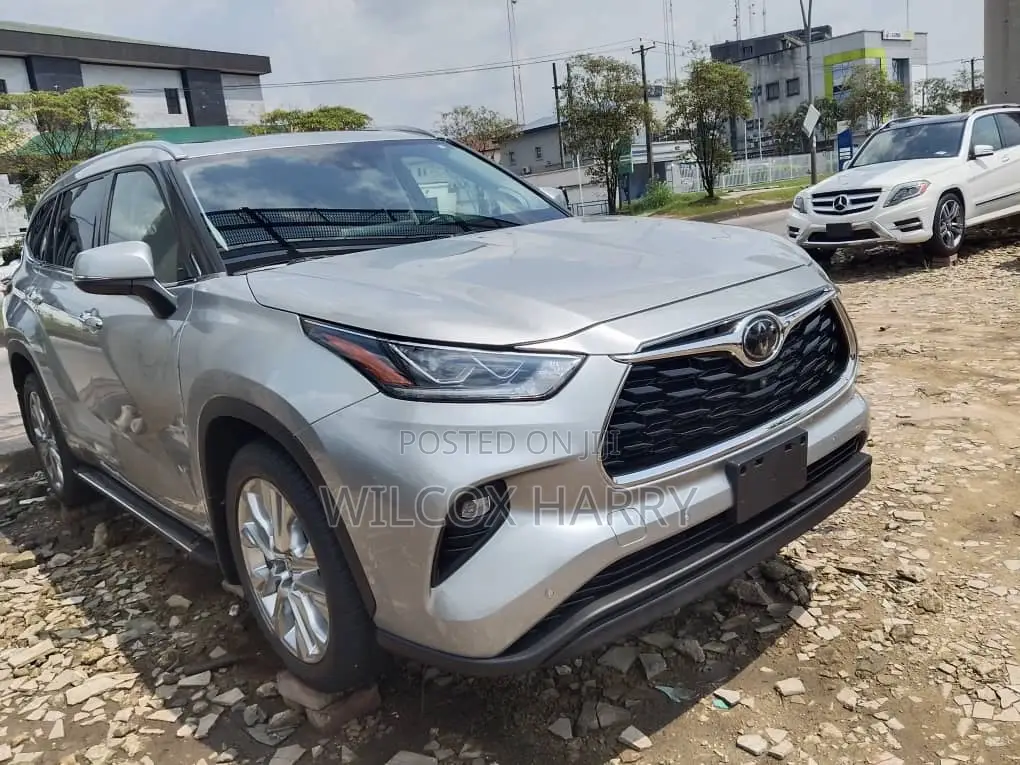 Toyota Highlander Limited AWD 2020 Silver