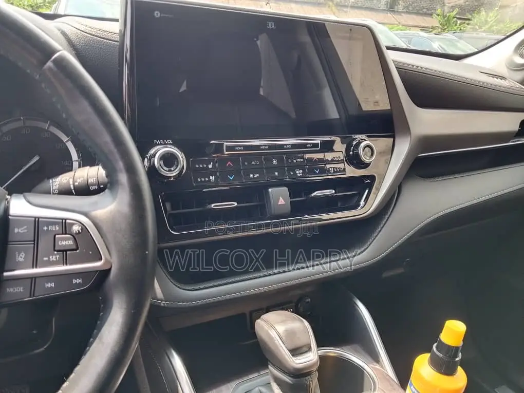 Toyota Highlander Limited AWD 2020 Silver