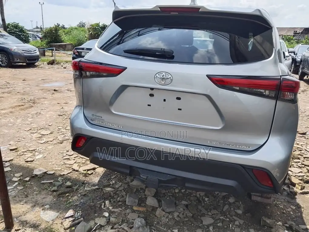 Toyota Highlander Limited AWD 2020 Silver