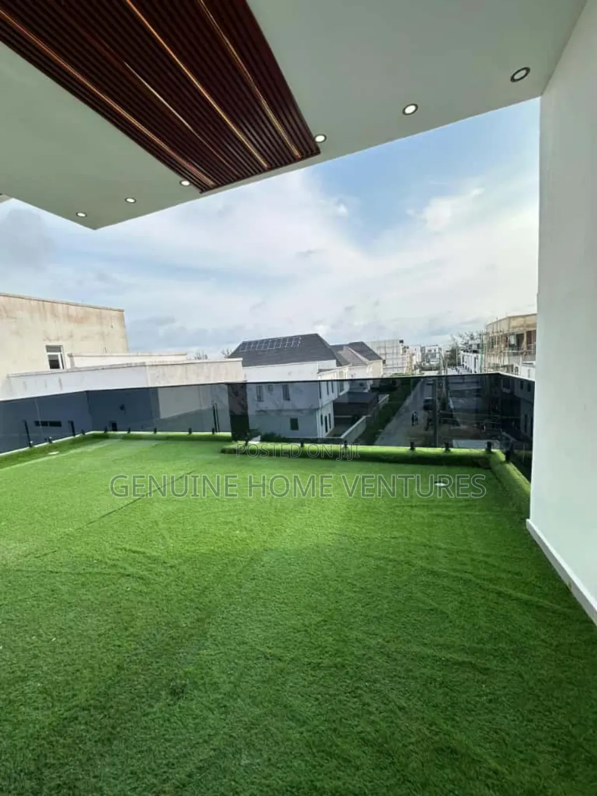 5bdrm Duplex in Lekki County Home, Ikota for sale