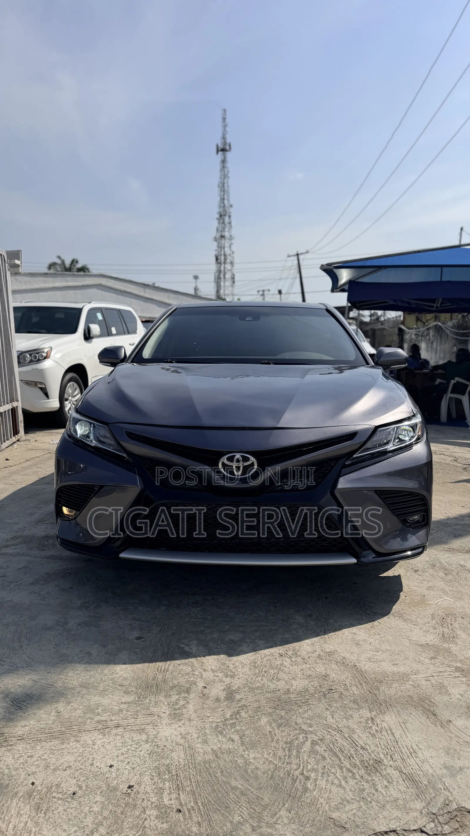 Toyota Camry SE (2.5L 4cyl 8A) 2019 Gray