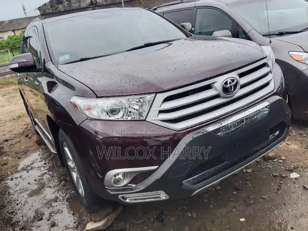 Toyota Highlander Limited 2012 Red