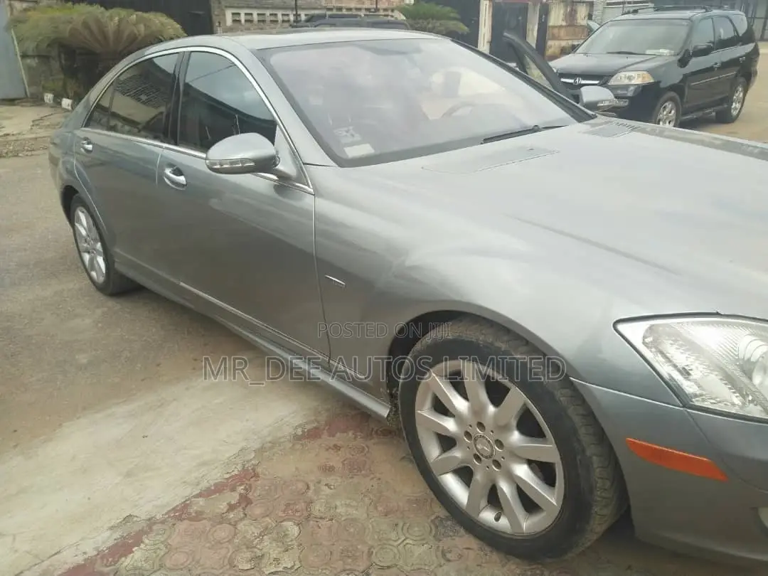 Mercedes-Benz S-Class S 550 2008 Gray