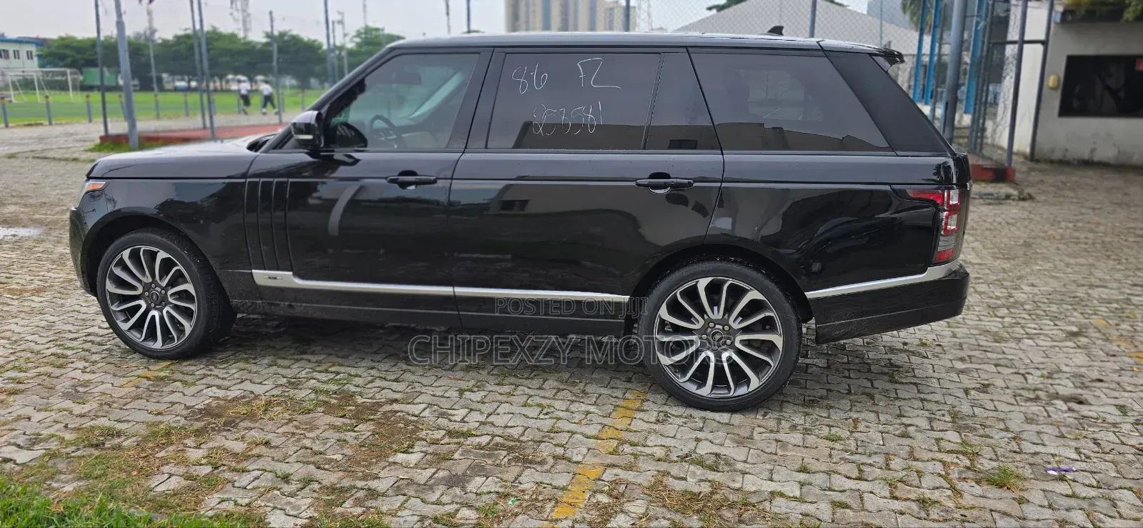 Land Rover Range Rover Vogue 2016 Black