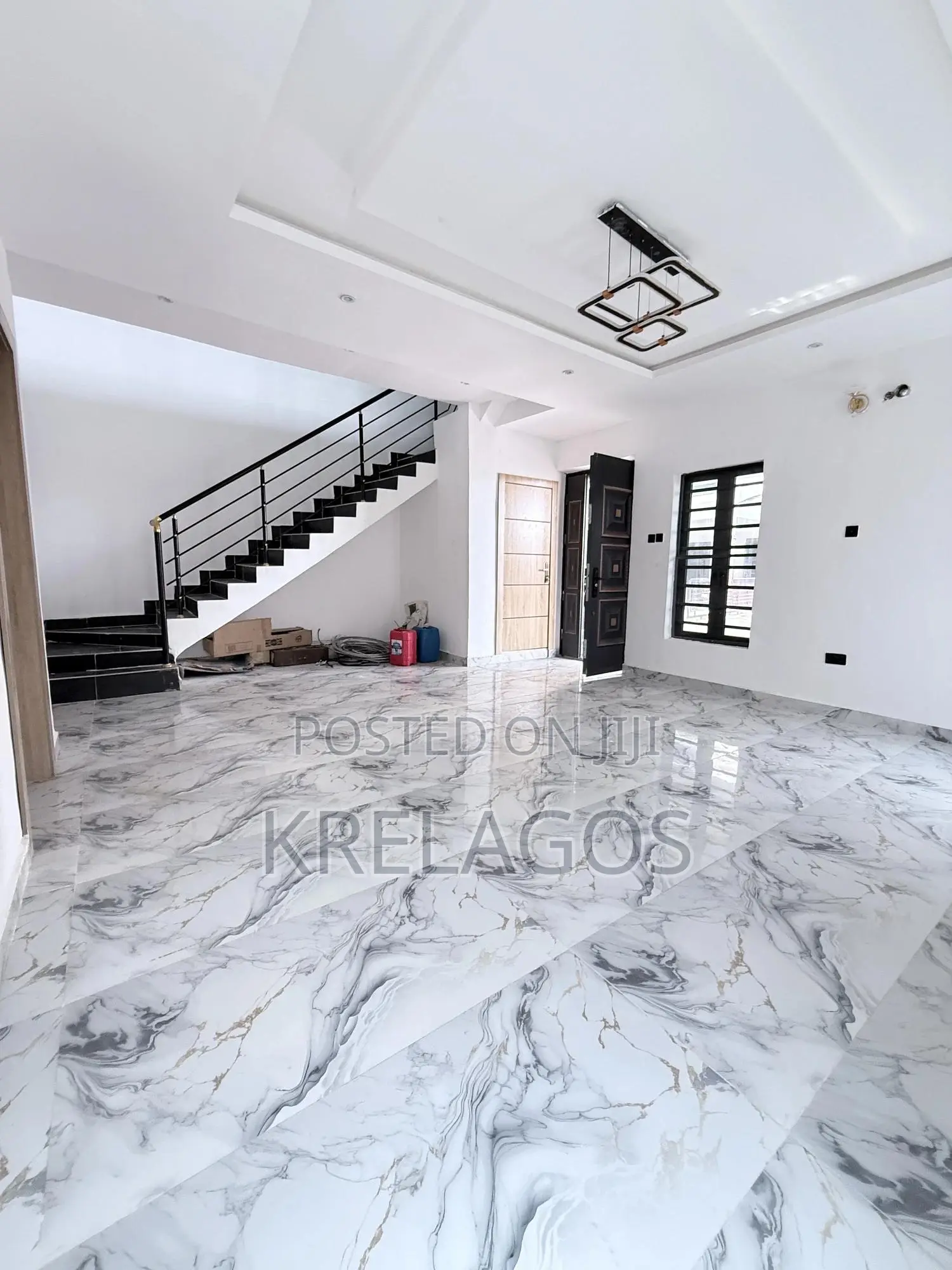 4bdrm Duplex in Orchid, Chevron for sale