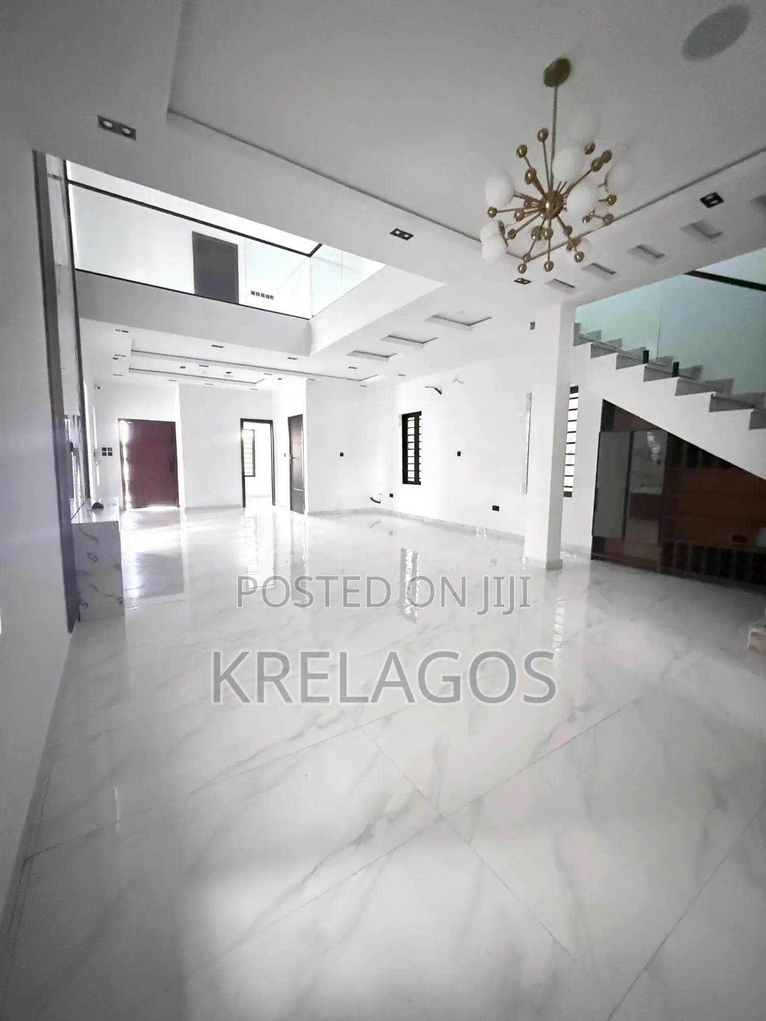 5bdrm Duplex in Ikota for sale