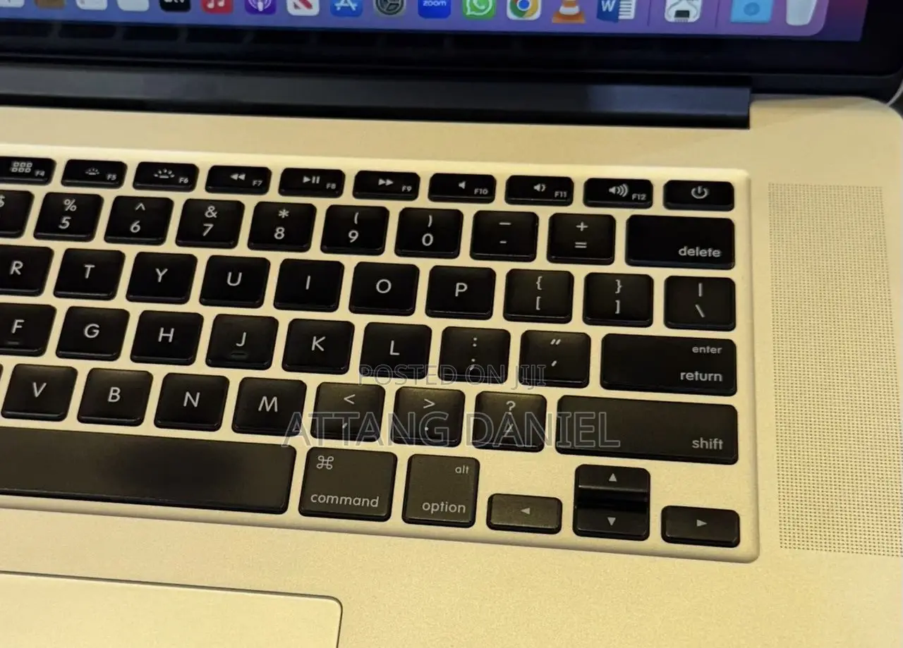 Laptop Apple MacBook Pro 2015 16GB Intel Core I7 SSD 512GB