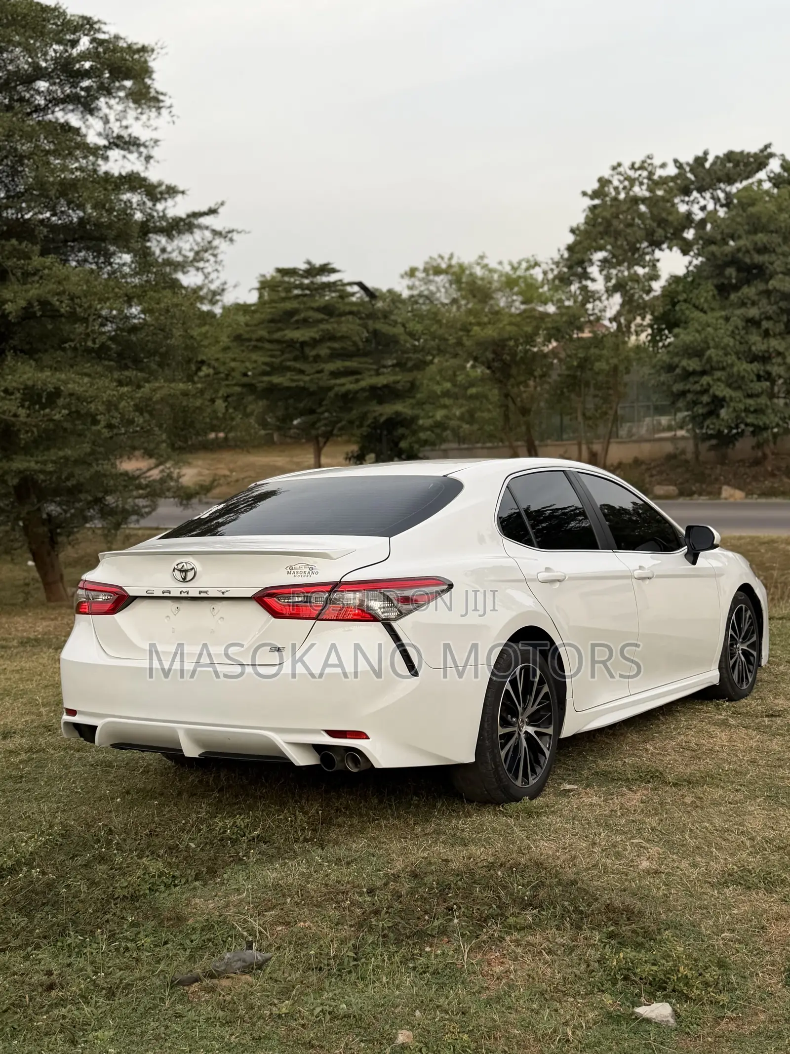 Toyota Camry 2018 White