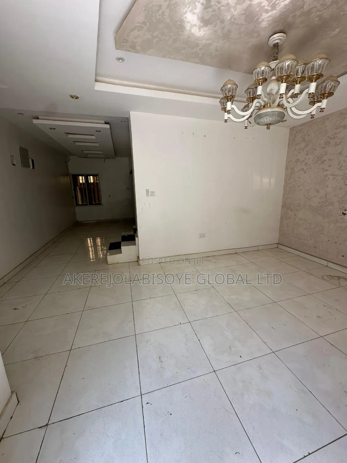 4bdrm Duplex in Jahi Gilmore for rent