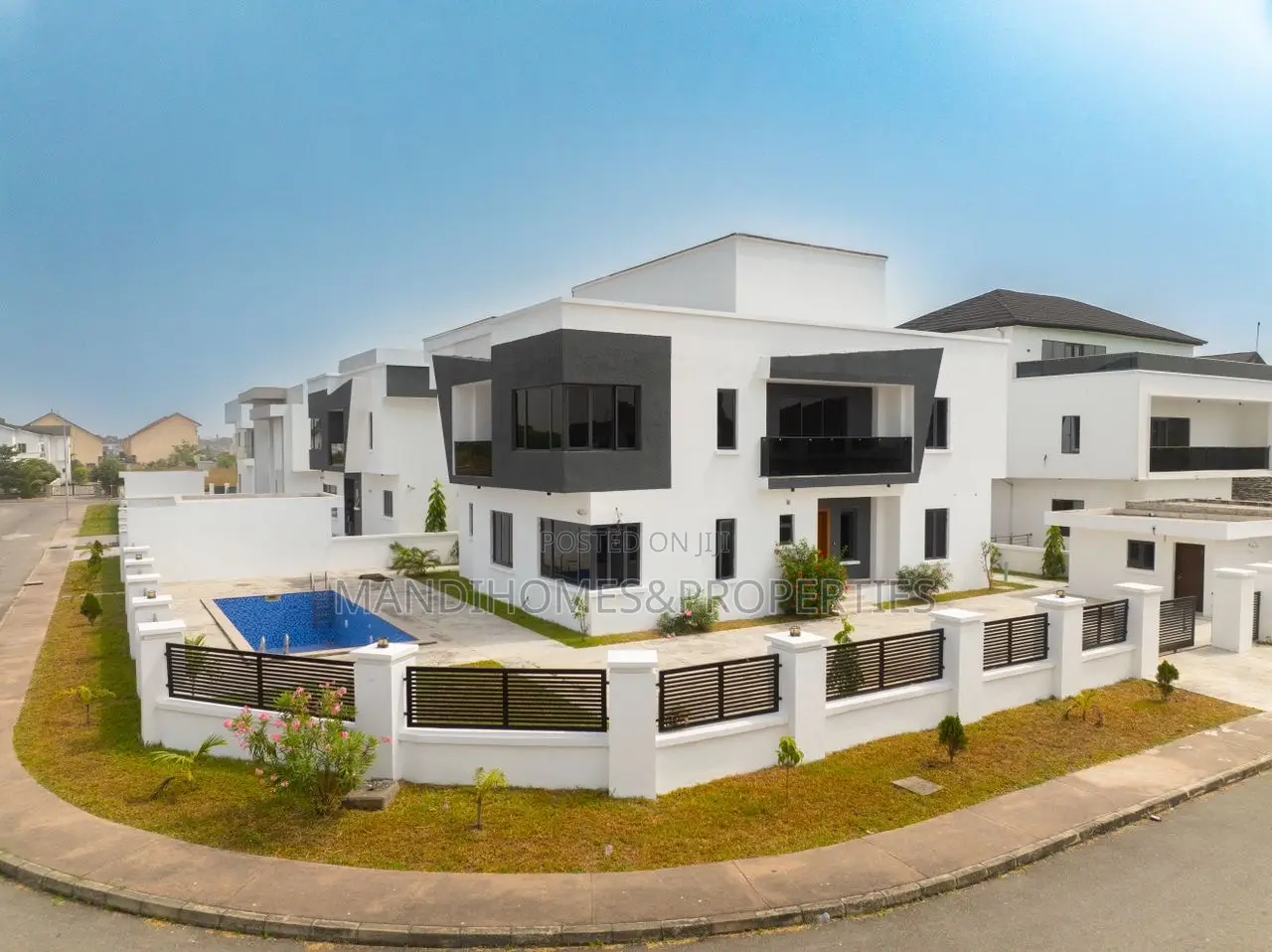 4bdrm Duplex in Royal Garden, Ajah for sale