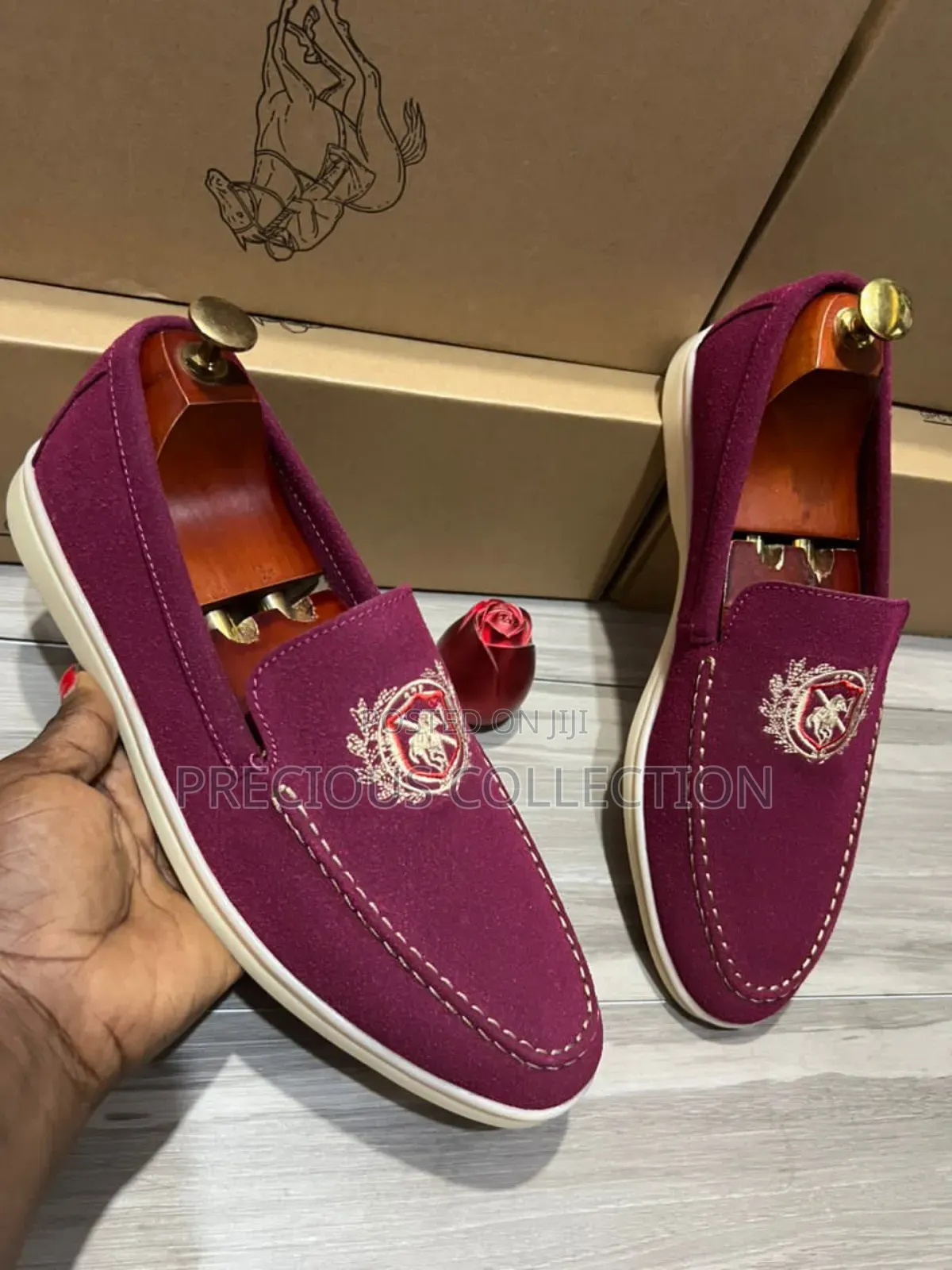 Men's Single Sole, Suede Pull on Shoe