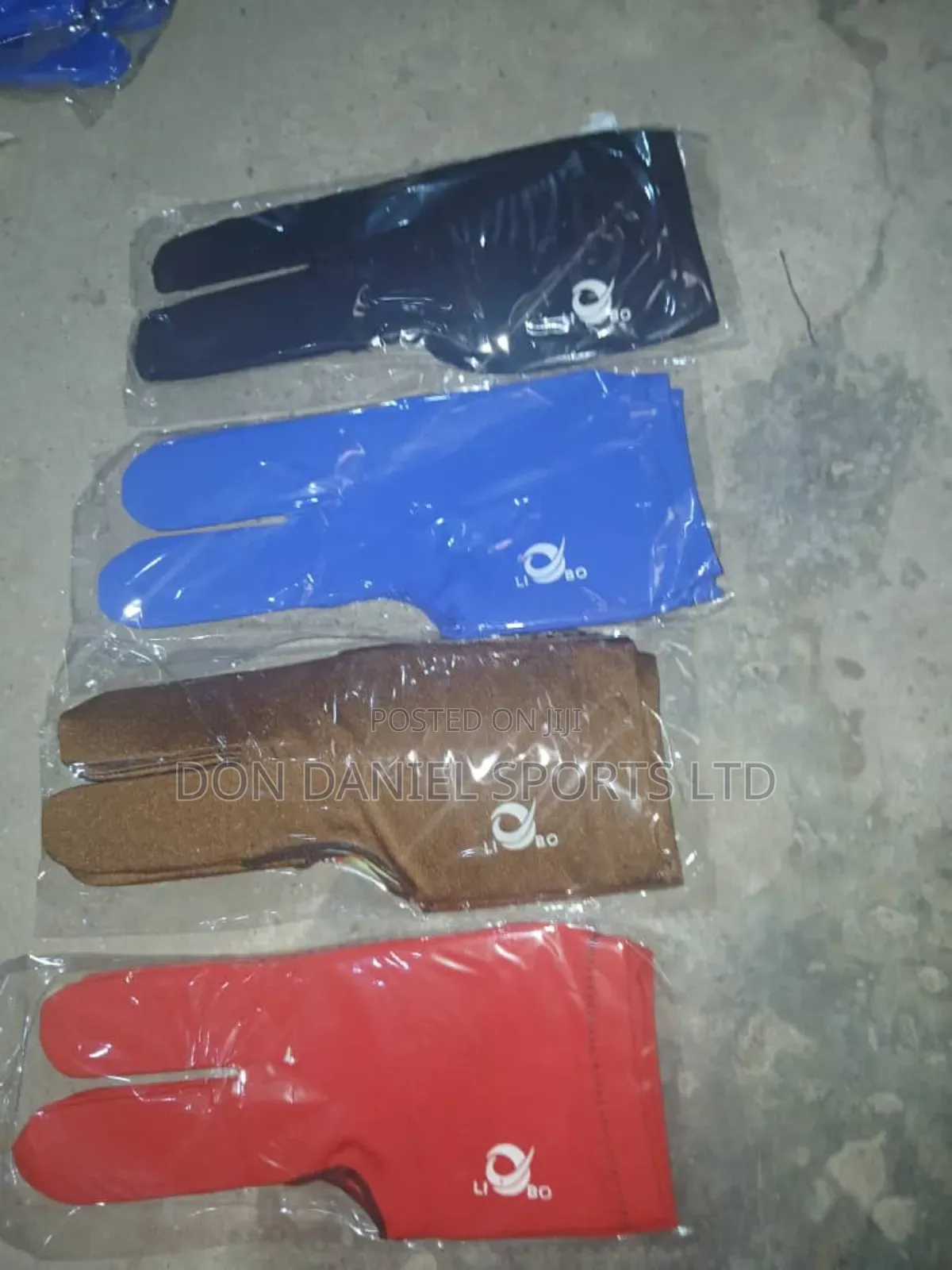 Snooker Gloves