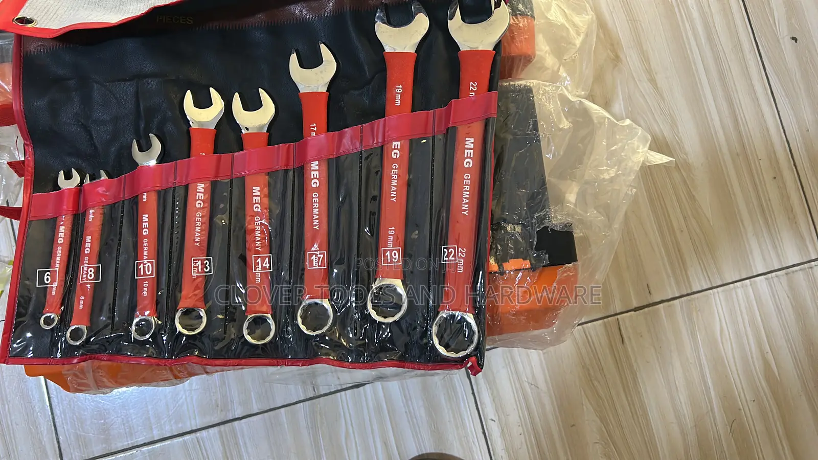 Meg 8-Piece Combination Insulated Spanner Set 6-22mm
