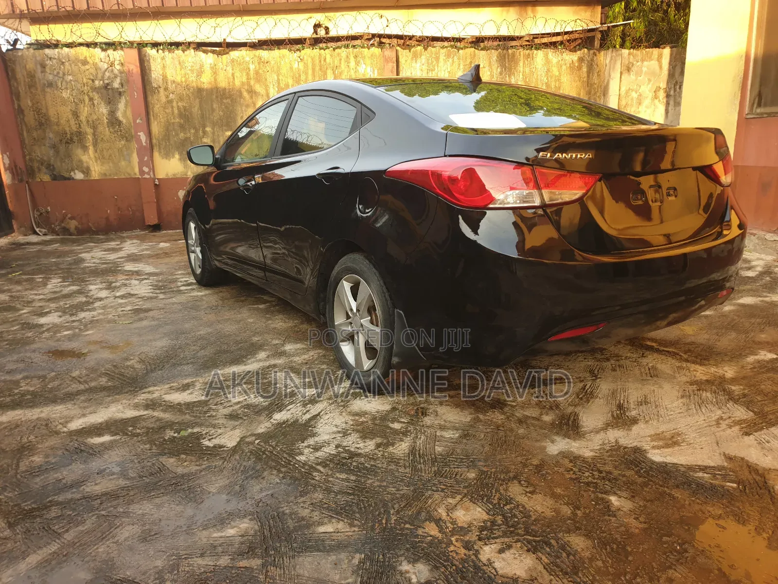 Hyundai Elantra GLS Sedan FWD (1.8L 4cyl 6A) 2013 Black