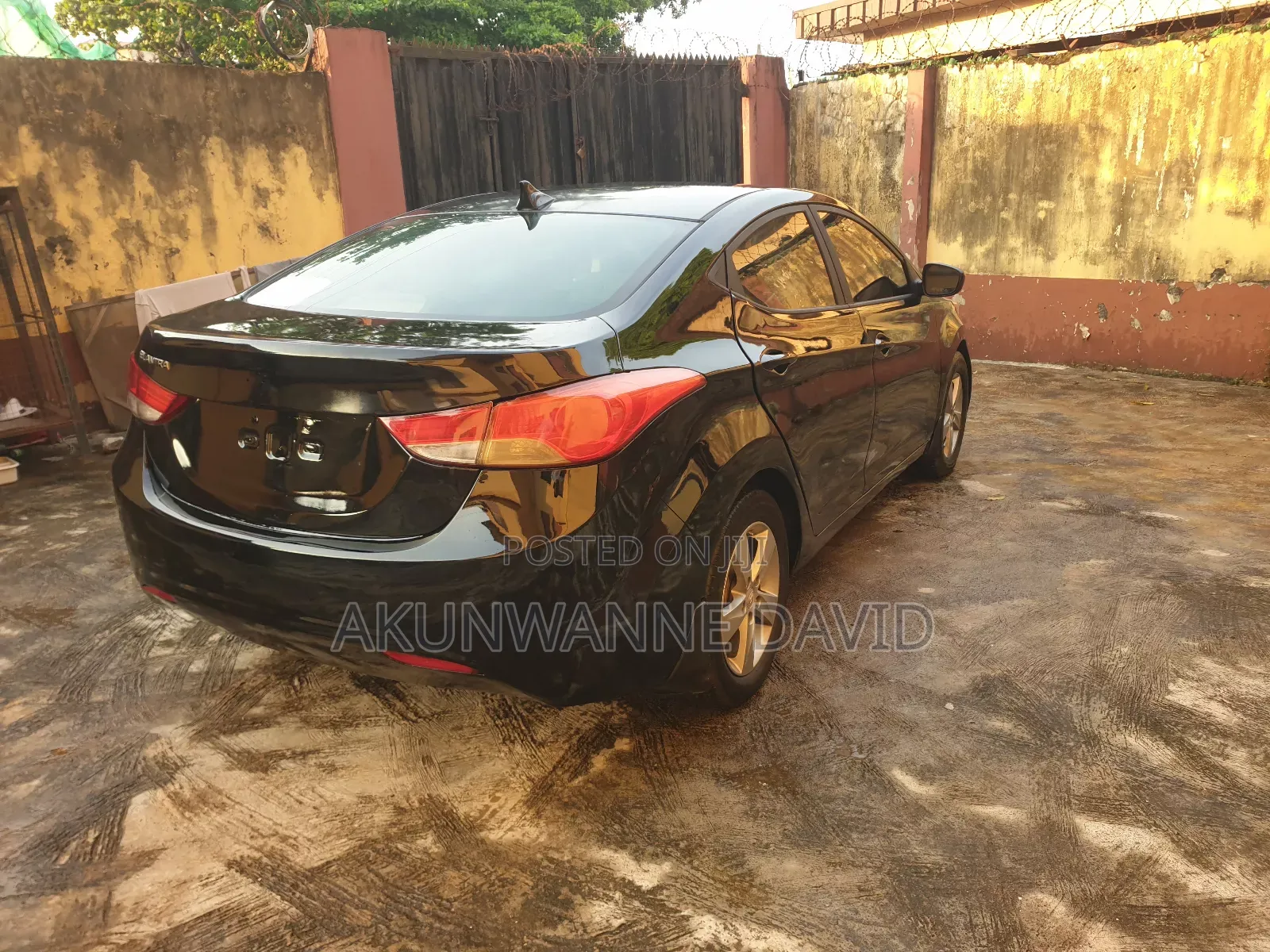 Hyundai Elantra GLS Sedan FWD (1.8L 4cyl 6A) 2013 Black