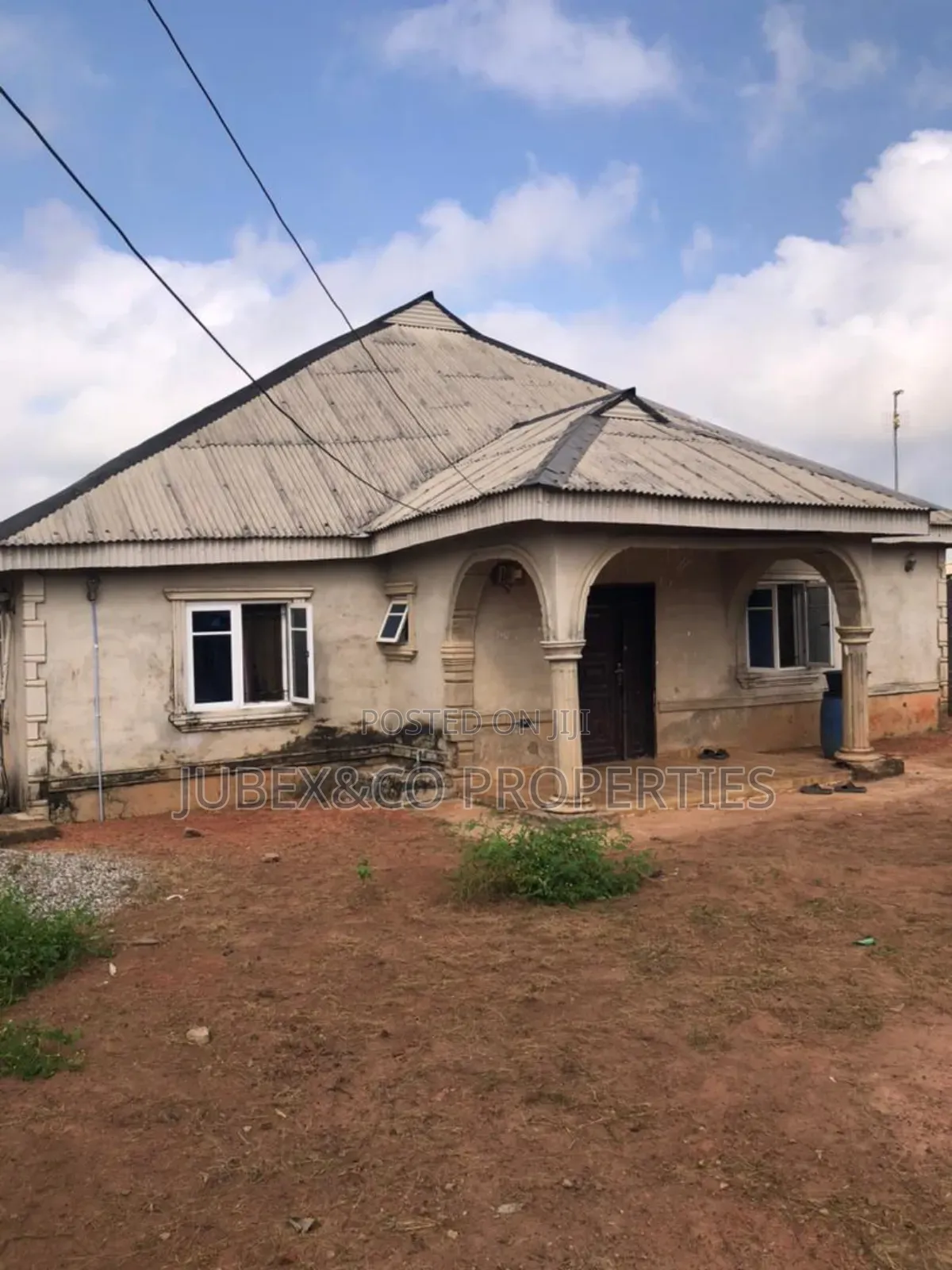 3bdrm Bungalow in Ifo for sale