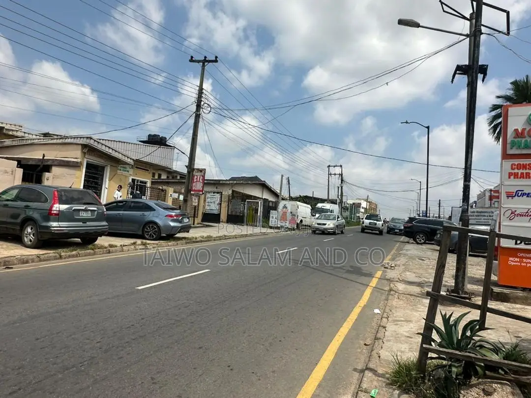 Old Bungalow on 450sqm Commercial Land