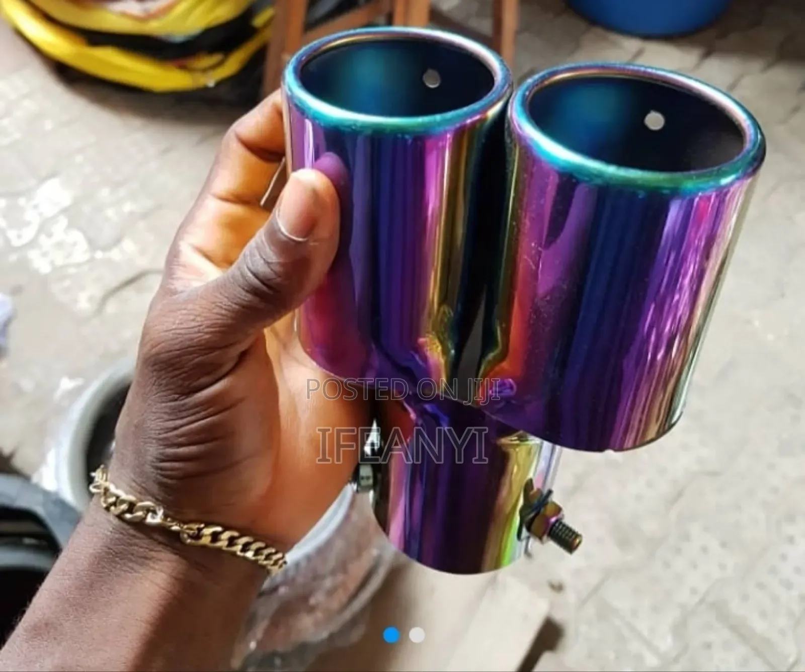 Exhaust Muffler.