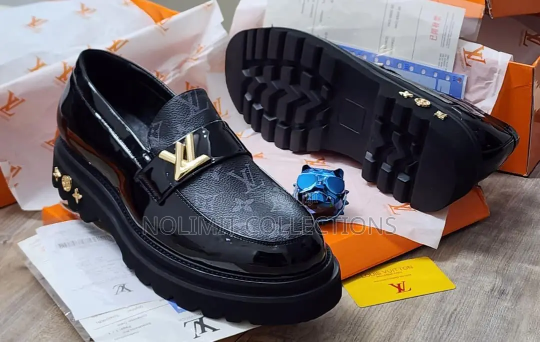 Lv Mixed Leather Styled Loafers