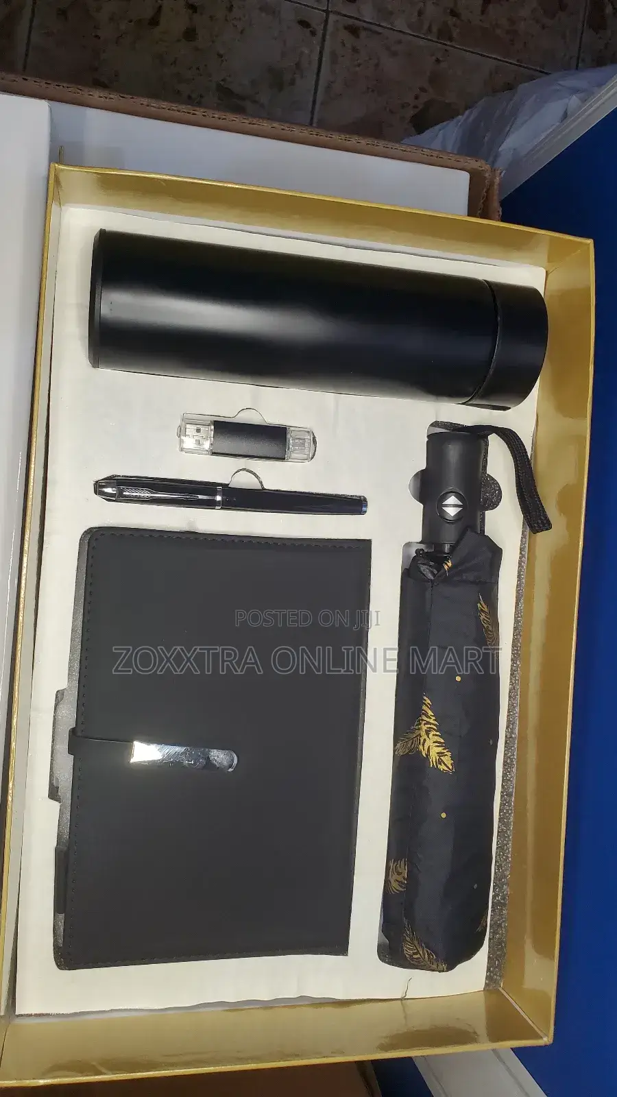 Premium Corporate Gift Pack – Umbrella, Notebook, Pen, Flask Flash