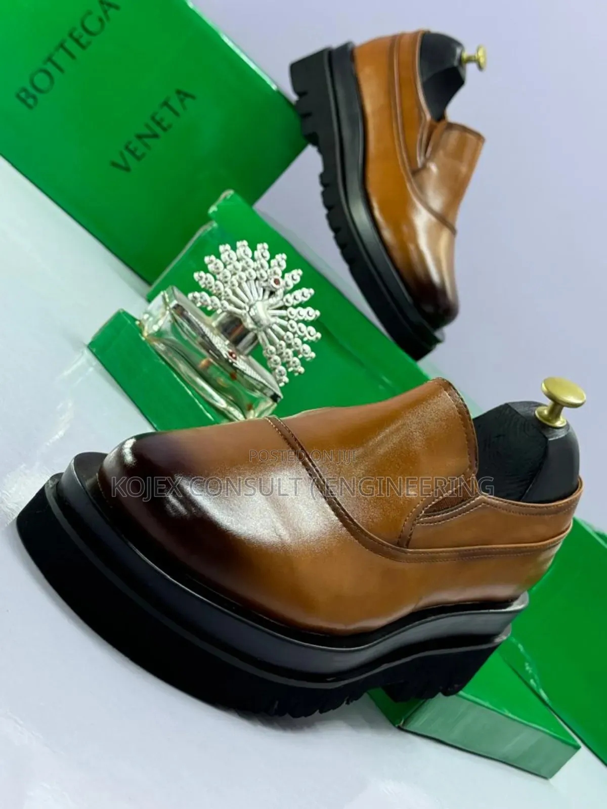 Bottega Veneta Original Double Shoe in Black and Brown Design