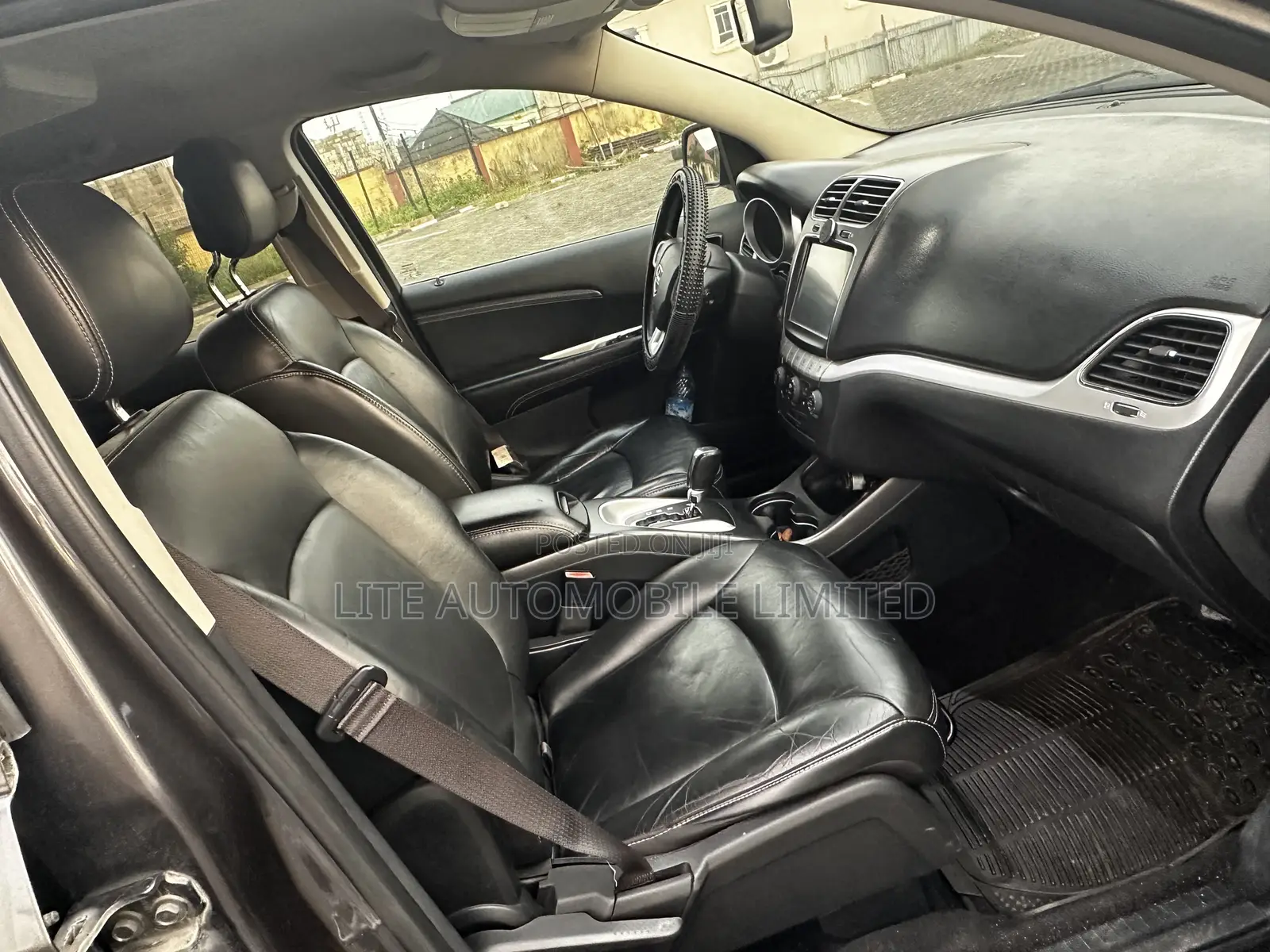 Dodge Journey SXT 4dr SUV (2.4L 4cyl 4A) 2015 Gray
