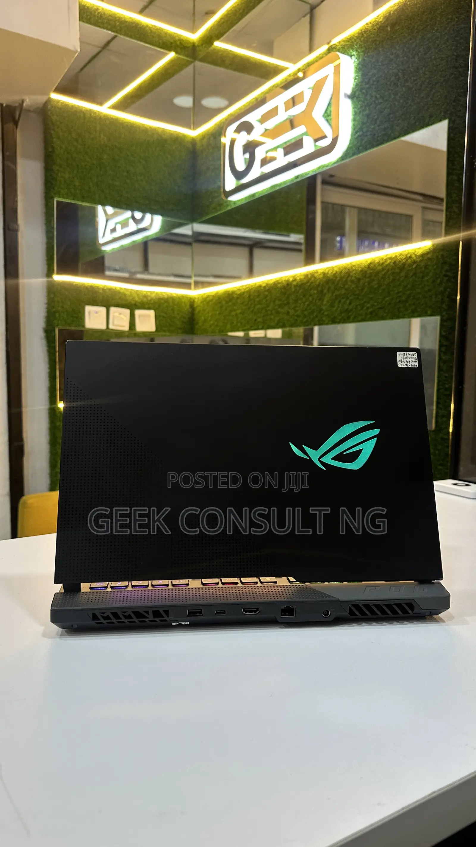 Laptop Asus ROG Strix G15 G512 48GB AMD Ryzen 9 SSD 512GB