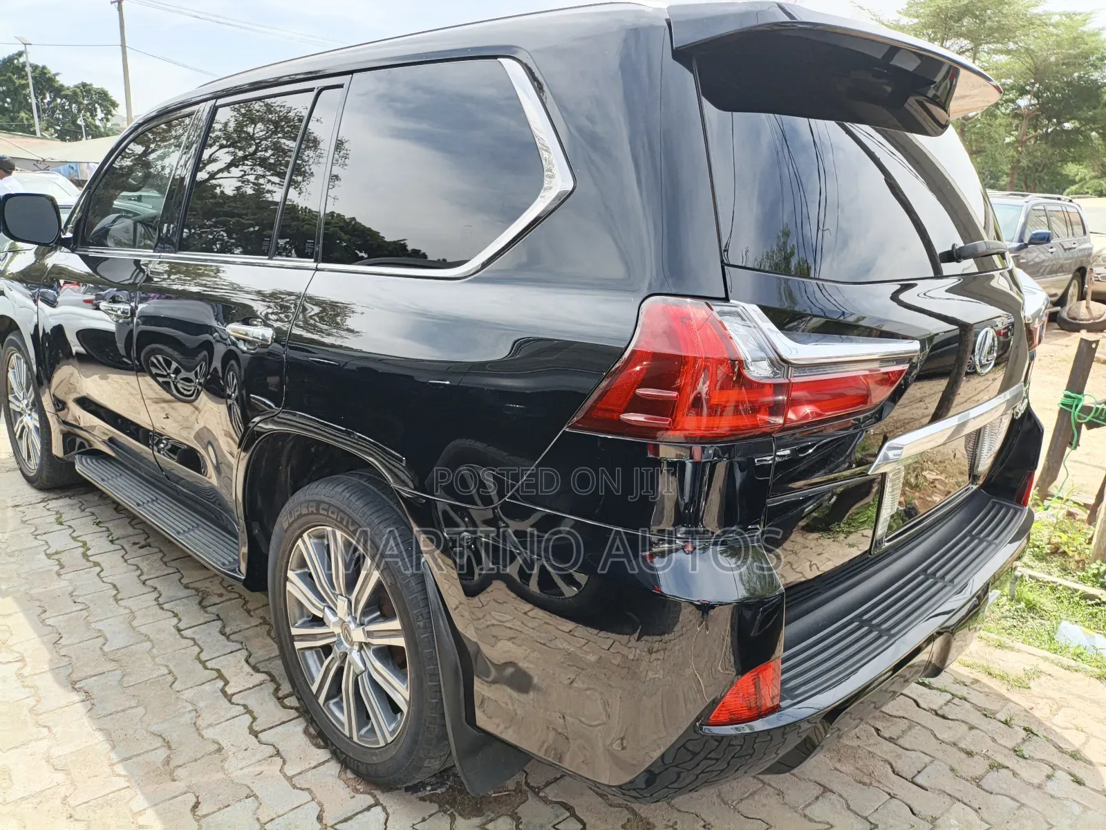 Lexus LX 2016 Black