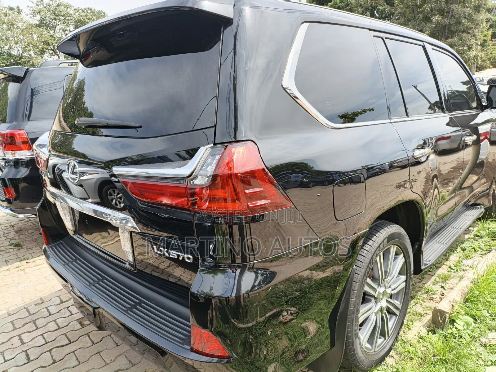 Lexus LX 2016 Black