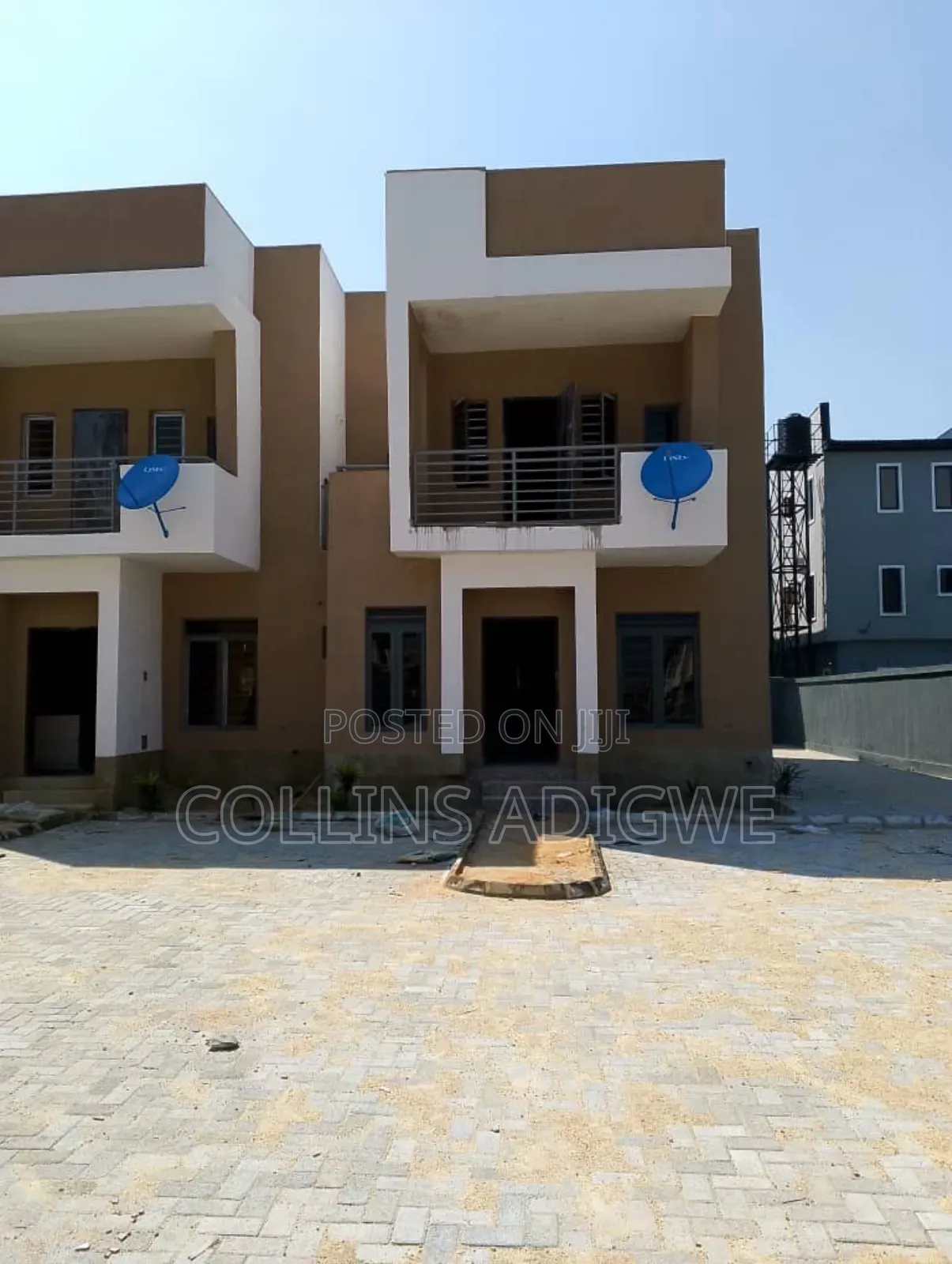 3bdrm Duplex in Orchid, Chevron for sale