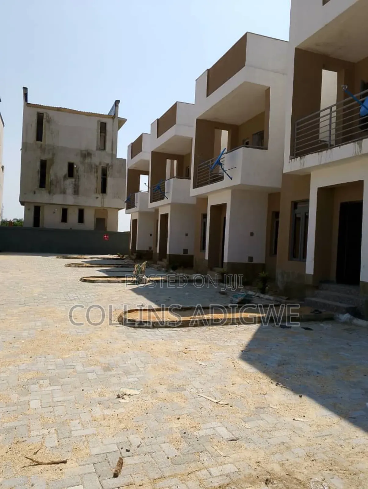 3bdrm Duplex in Orchid, Chevron for sale