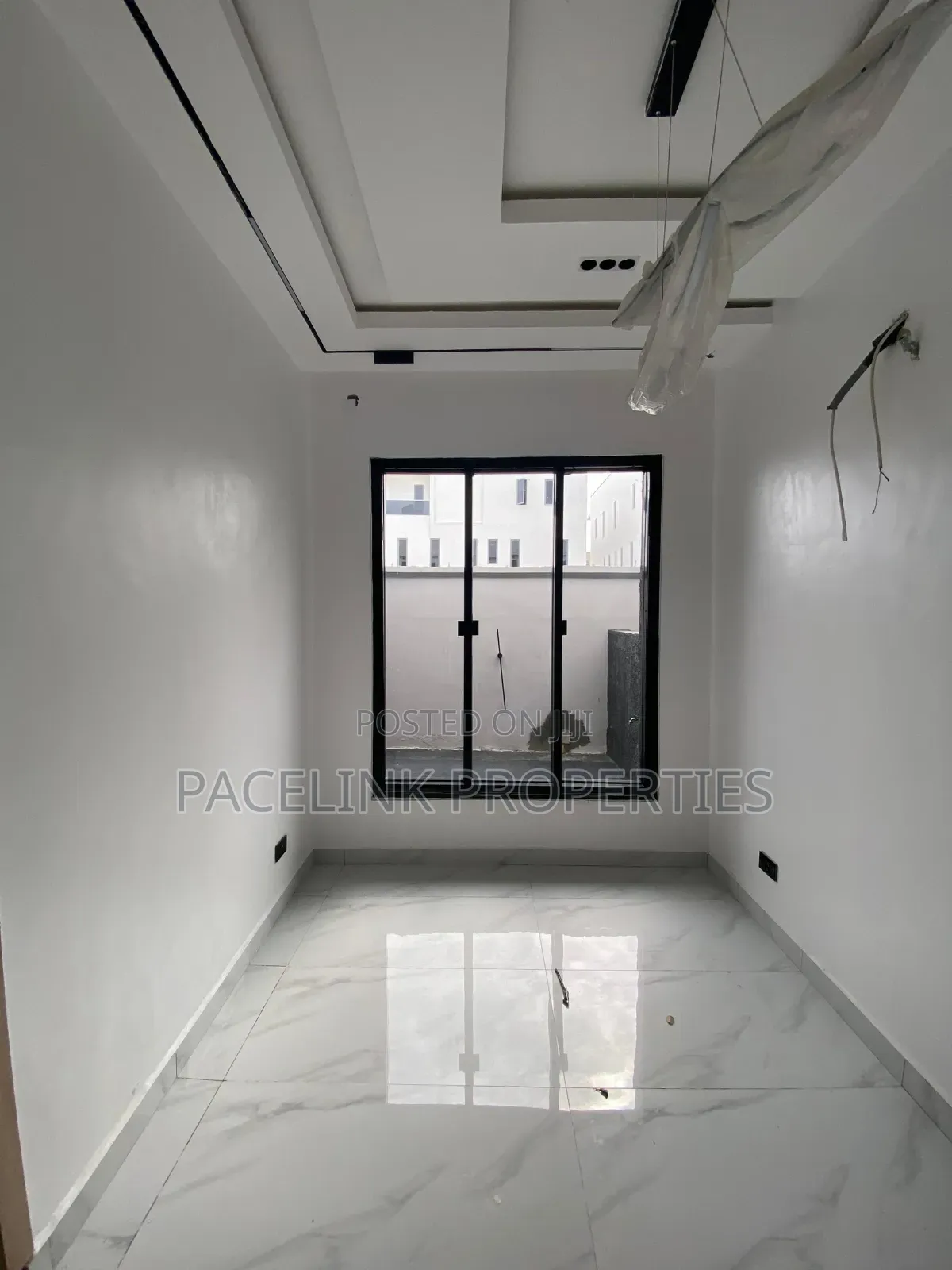 4bdrm Duplex in Lekki Phase 1 for sale