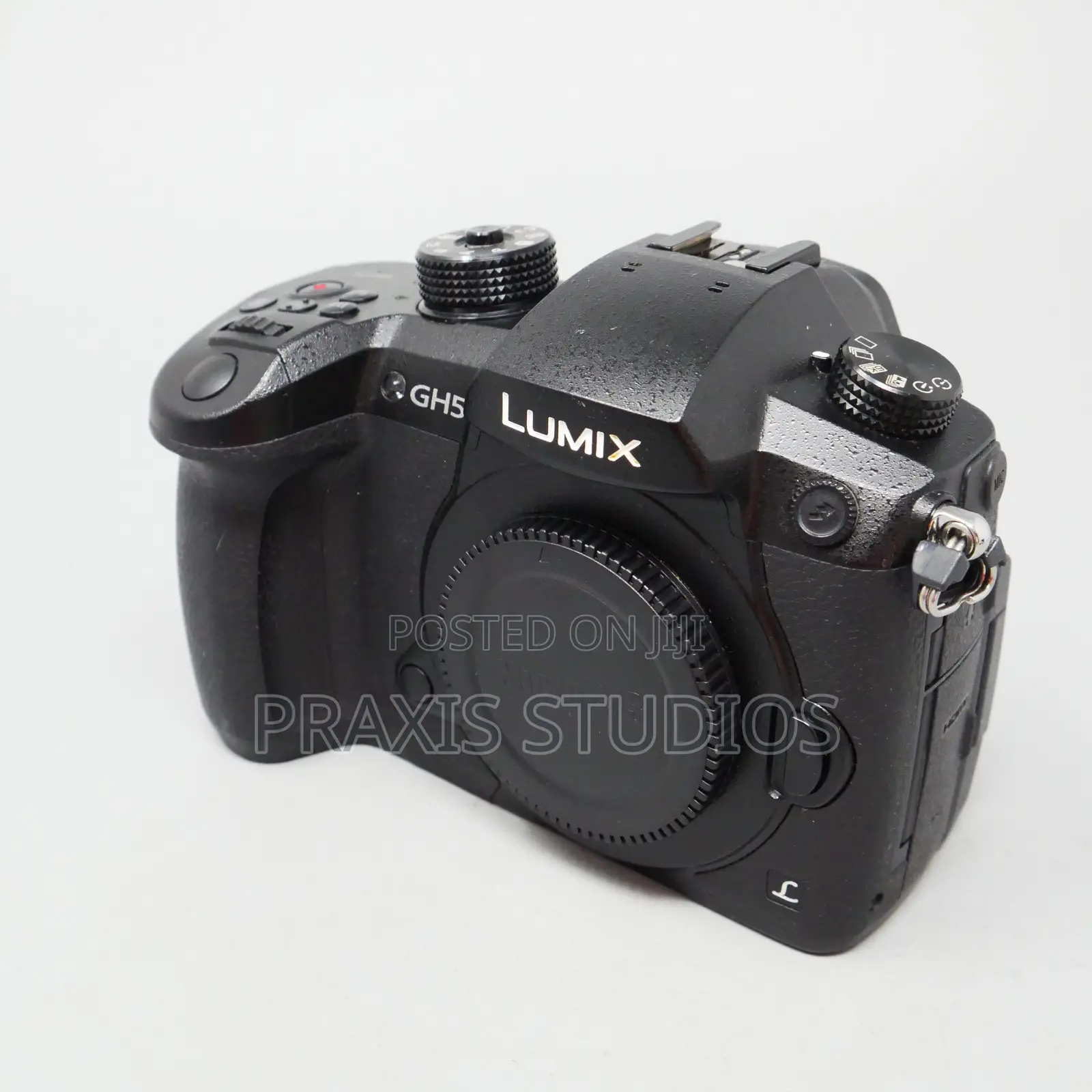 Panasonic Lumix Gh5s Camera Available for Rent