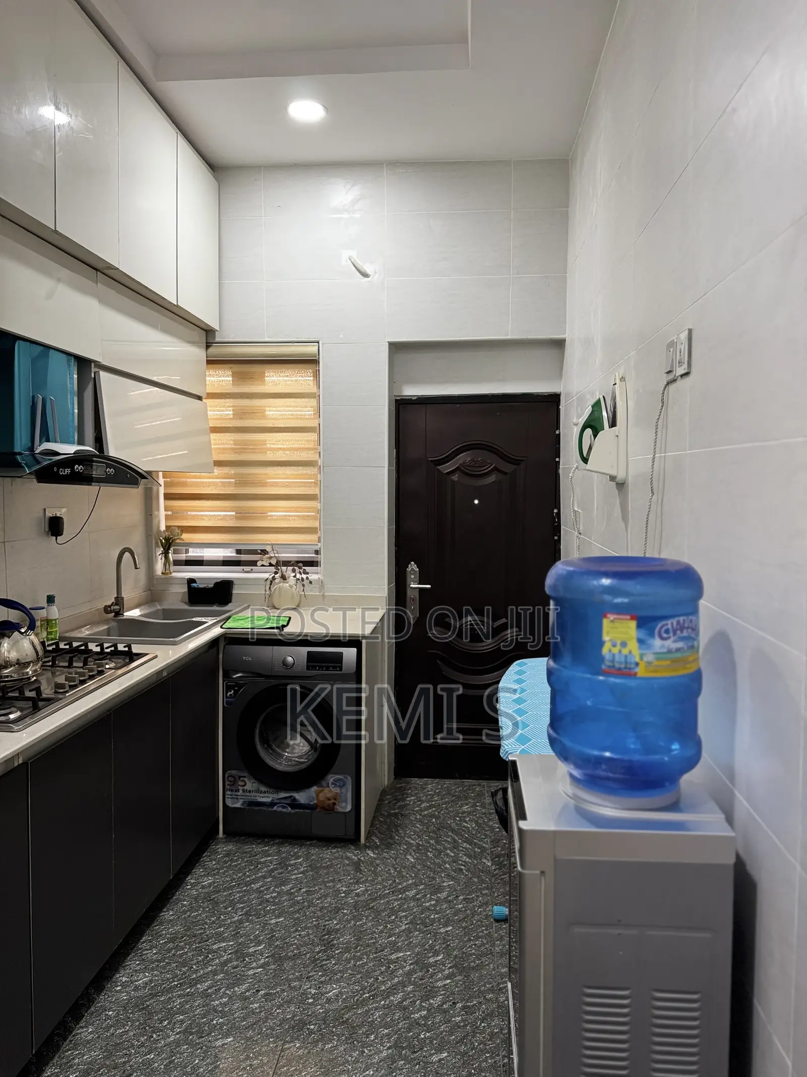 Fully Serviced 1-Bedroom Flat With Pool Access