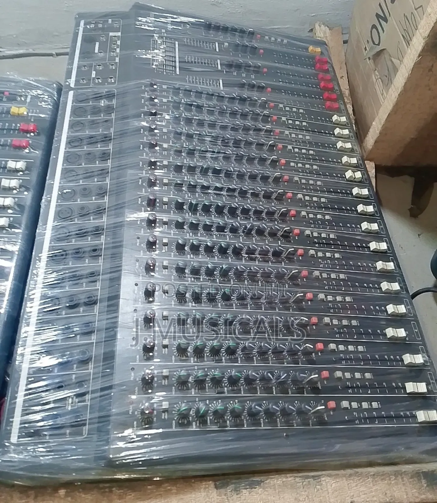12/16 Channels Mixers