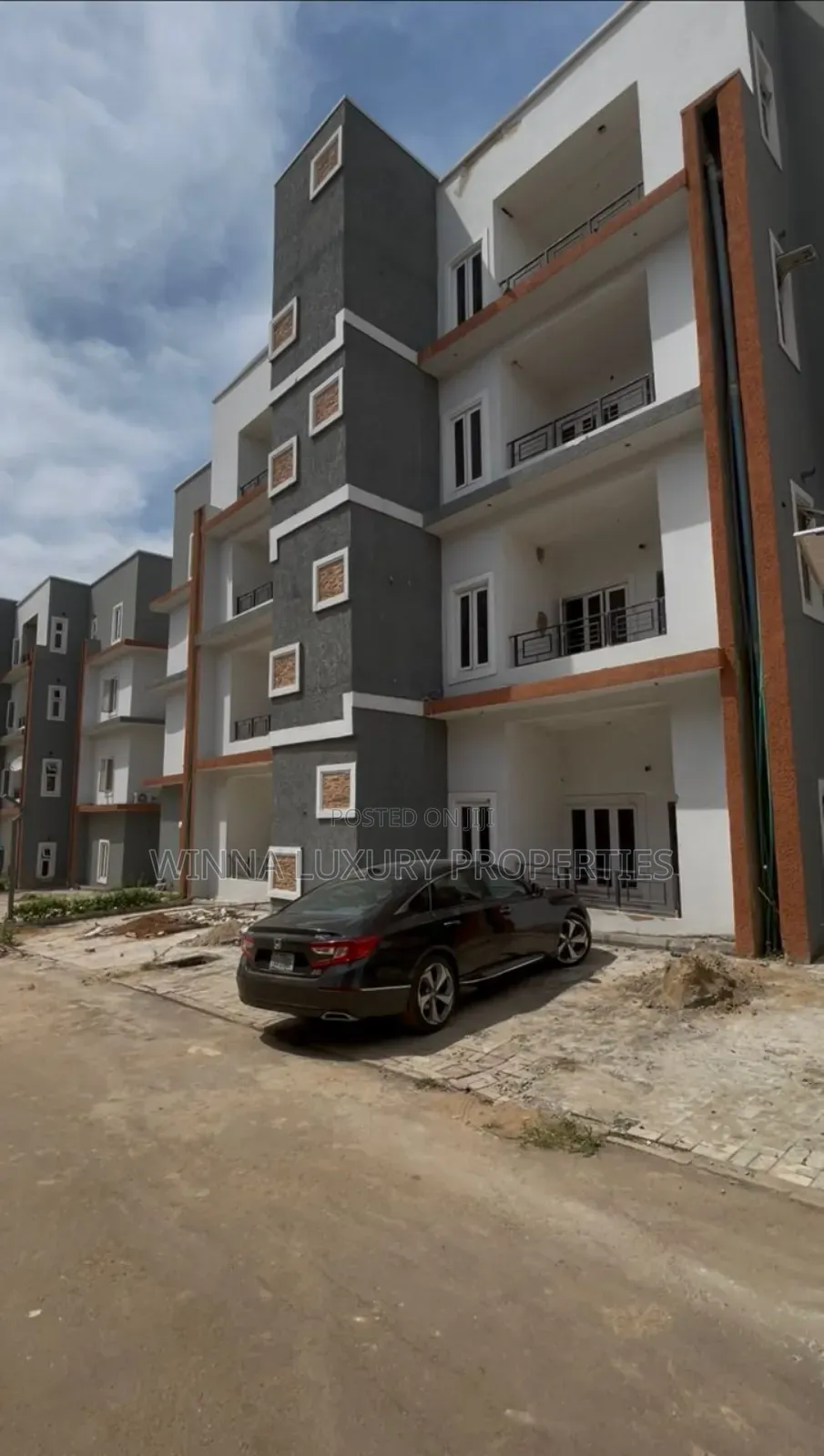 3bdrm Apartment in In An Estate By Game, Kaura for sale