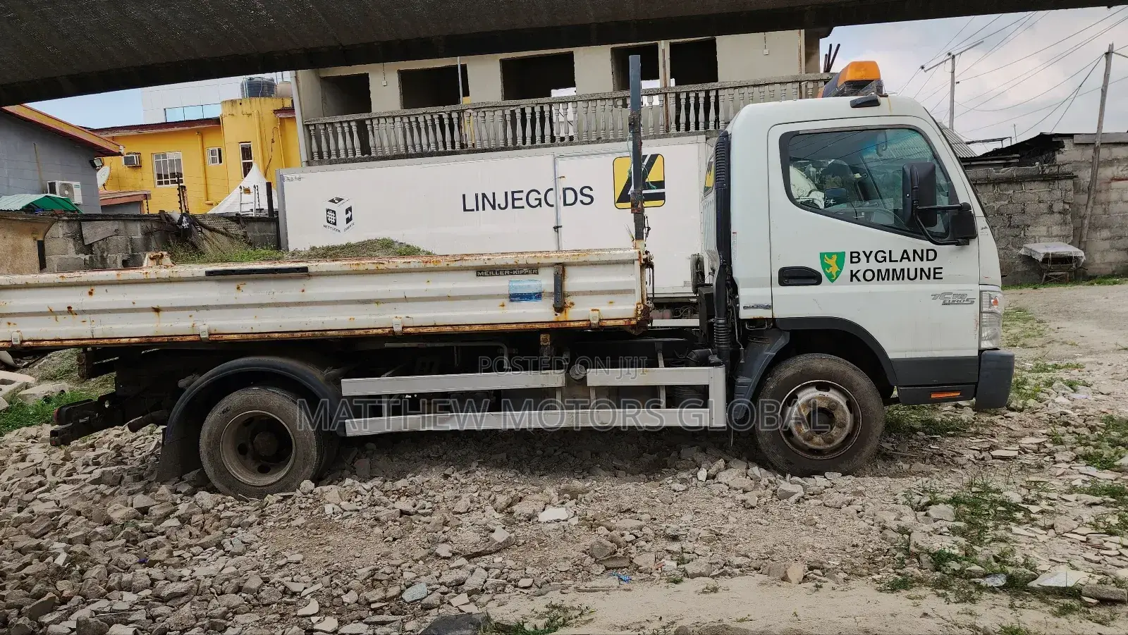 Super Clean Foreign Used Mitsubishi Fuso Tipper