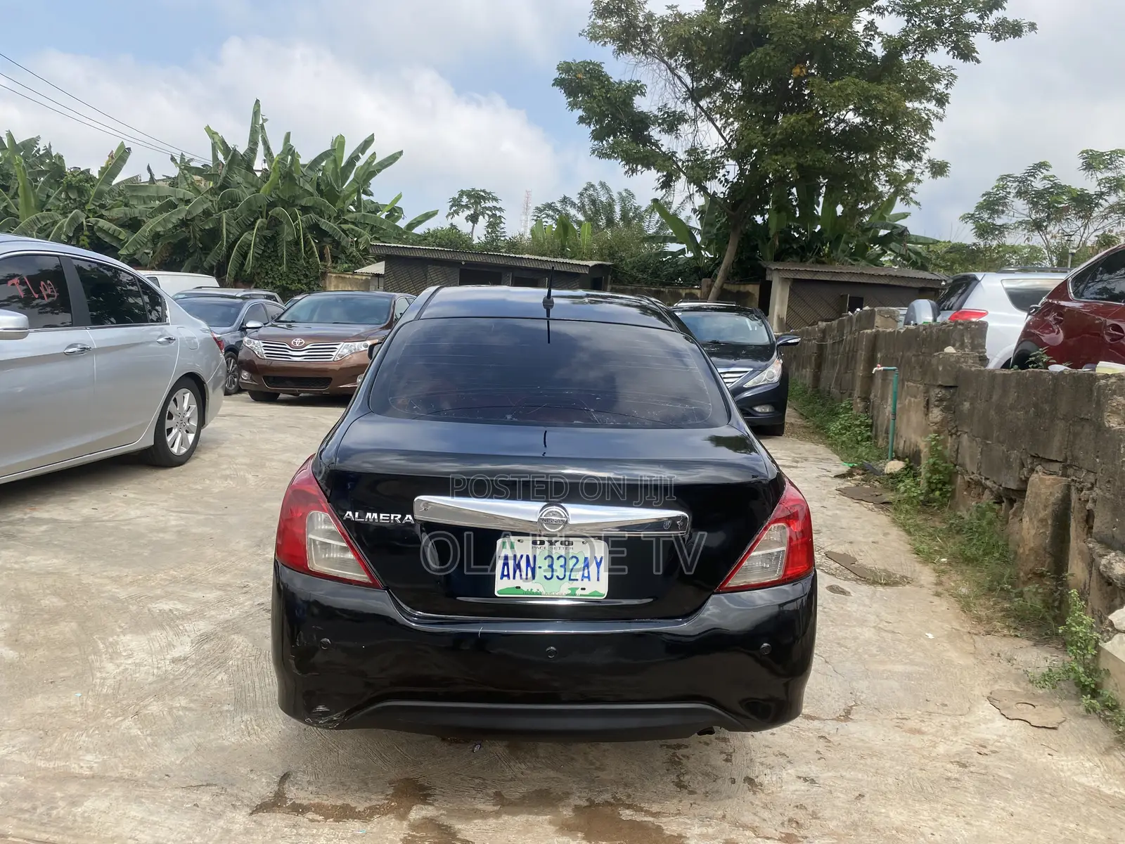 Nissan Almera 2015 Black