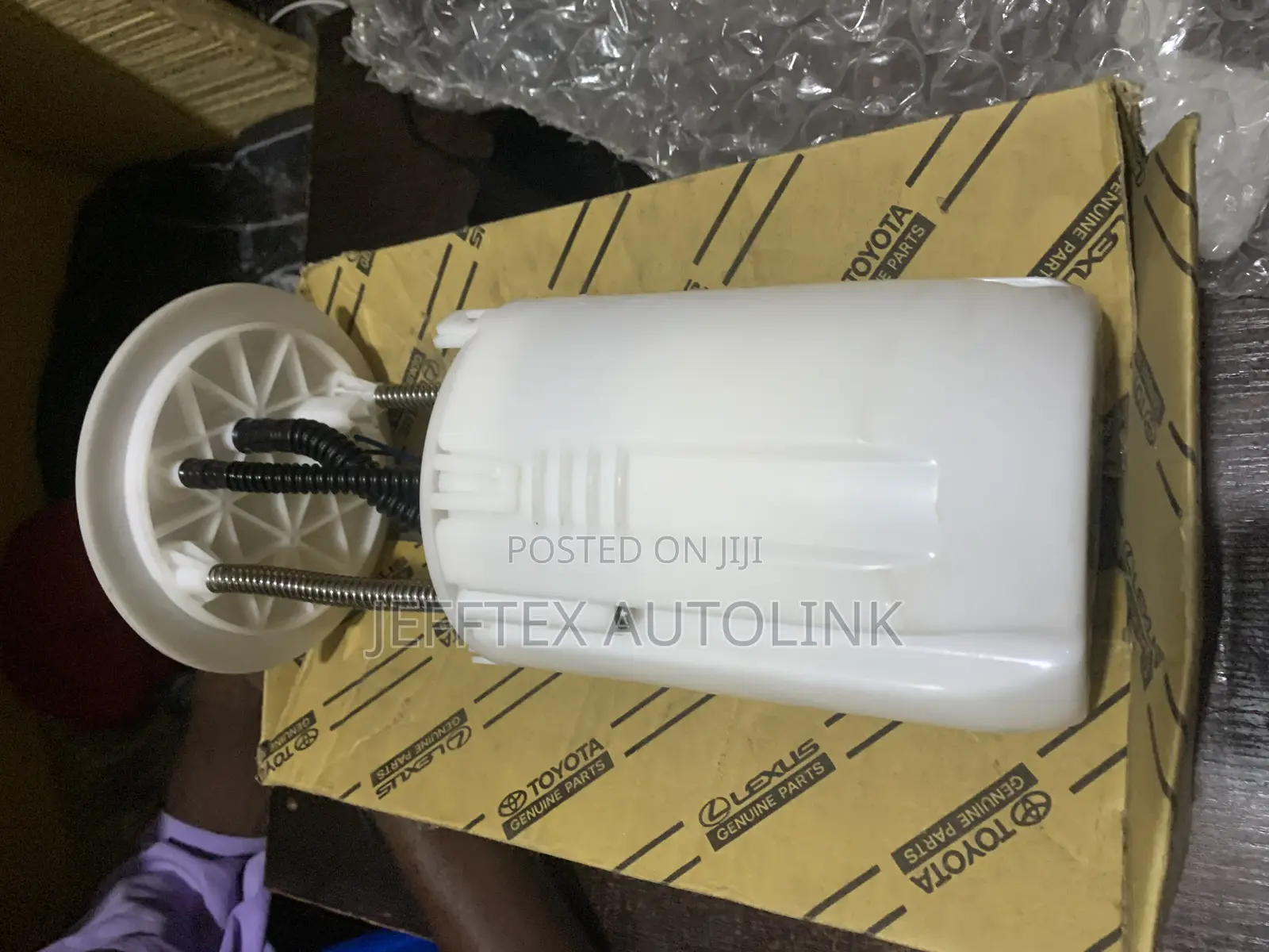 Fuel Pump for Toyota Land Cruiser 010-015
