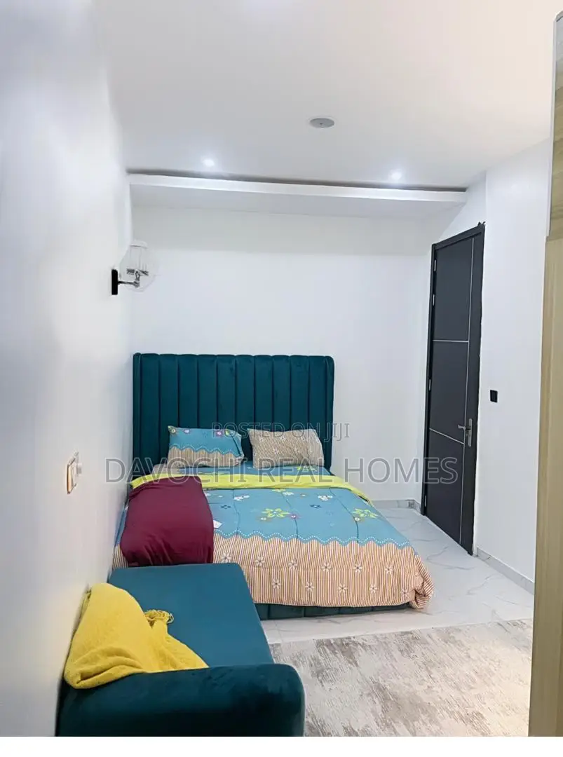 2bdrm Duplex in Orchid Road, Lekki Phase 2 for rent