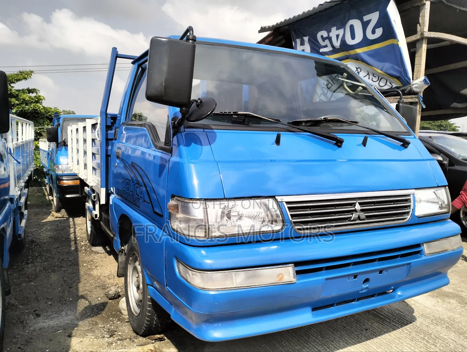 Mitsubishi Delica 2001 Blue