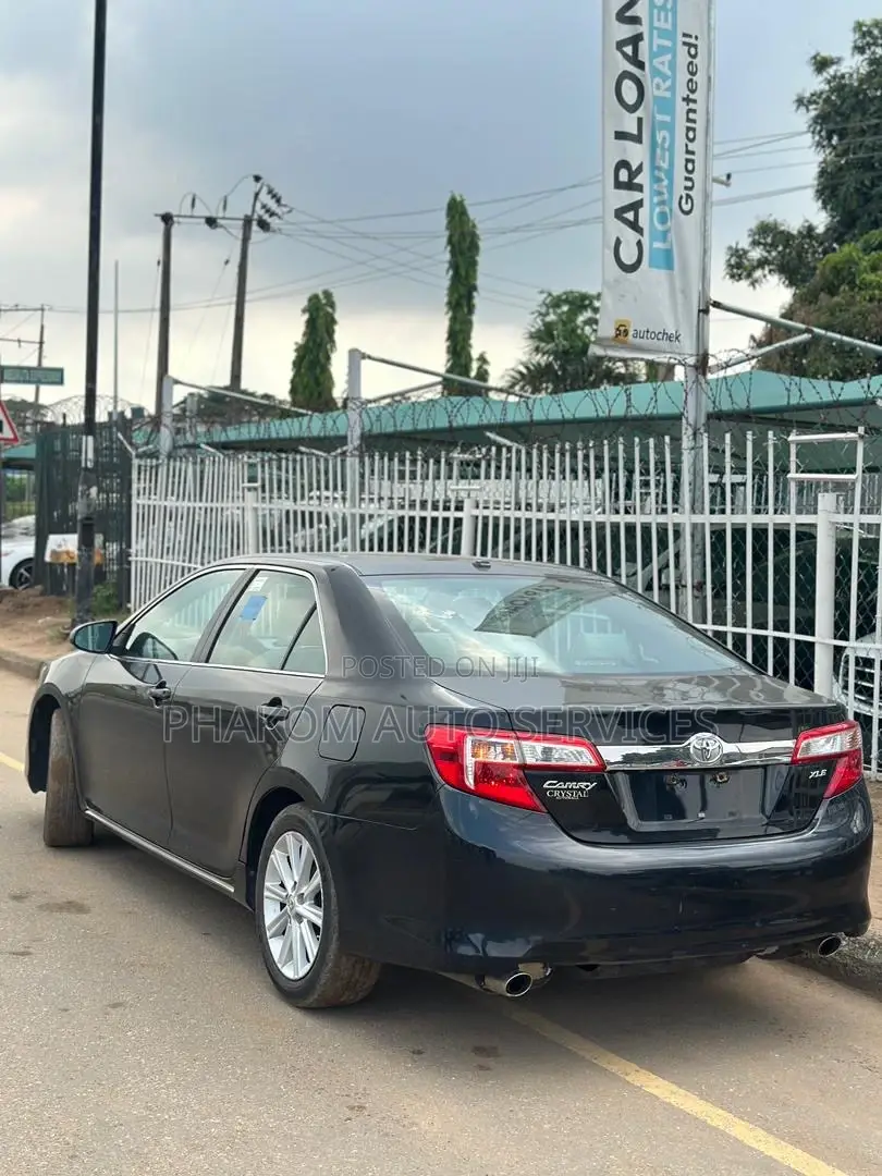 Toyota Camry XLE V6 4dr Sedan (3.5L 6cyl 6A) 2013 Black