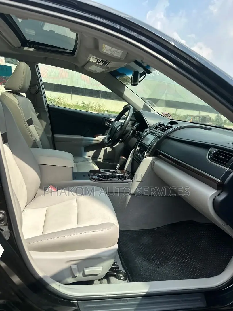 Toyota Camry XLE V6 4dr Sedan (3.5L 6cyl 6A) 2013 Black